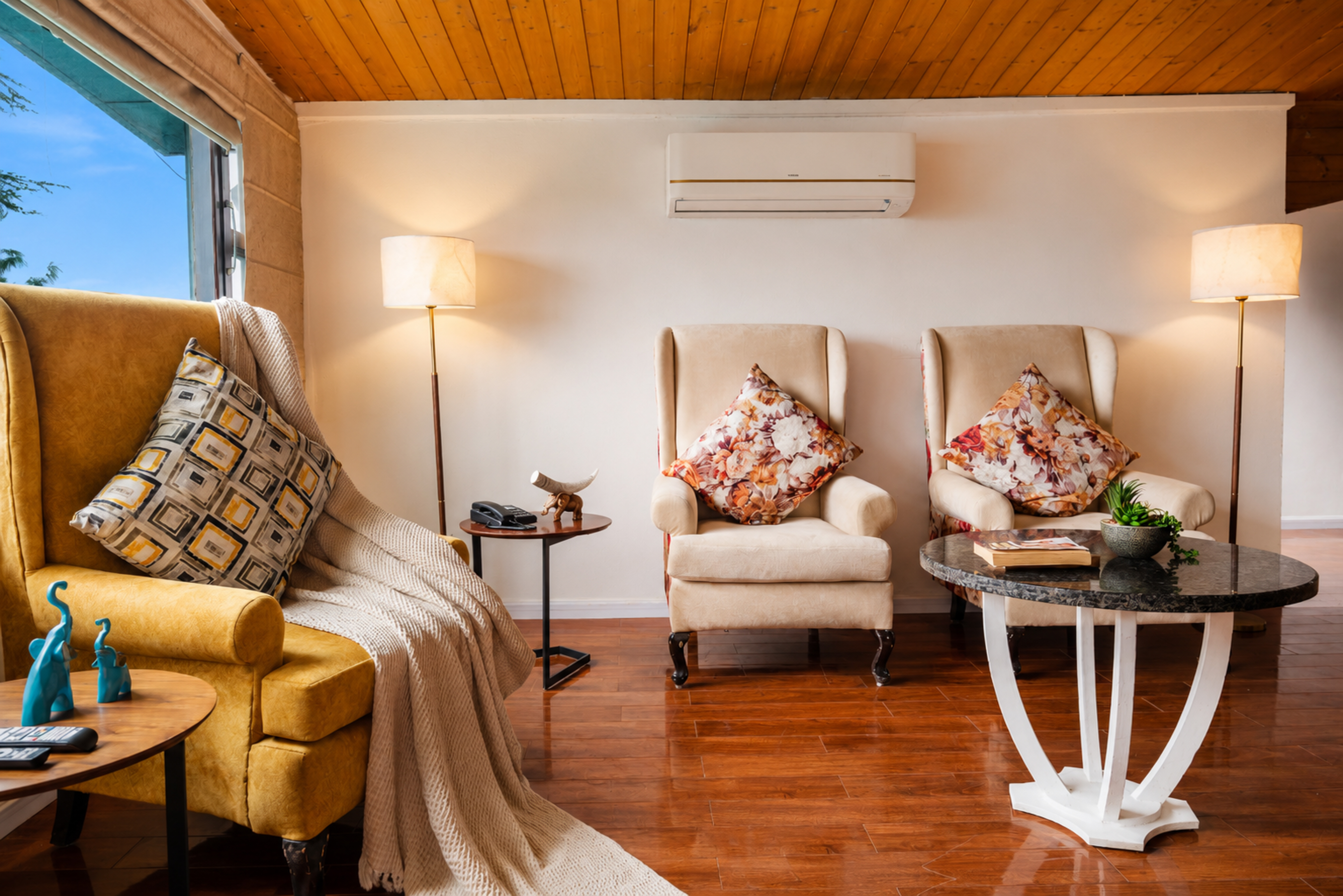 Pet-Friendly 4 BHK Attic Apartment with Private Balconies, Forest View, Reception & Indoor Games — photo 6