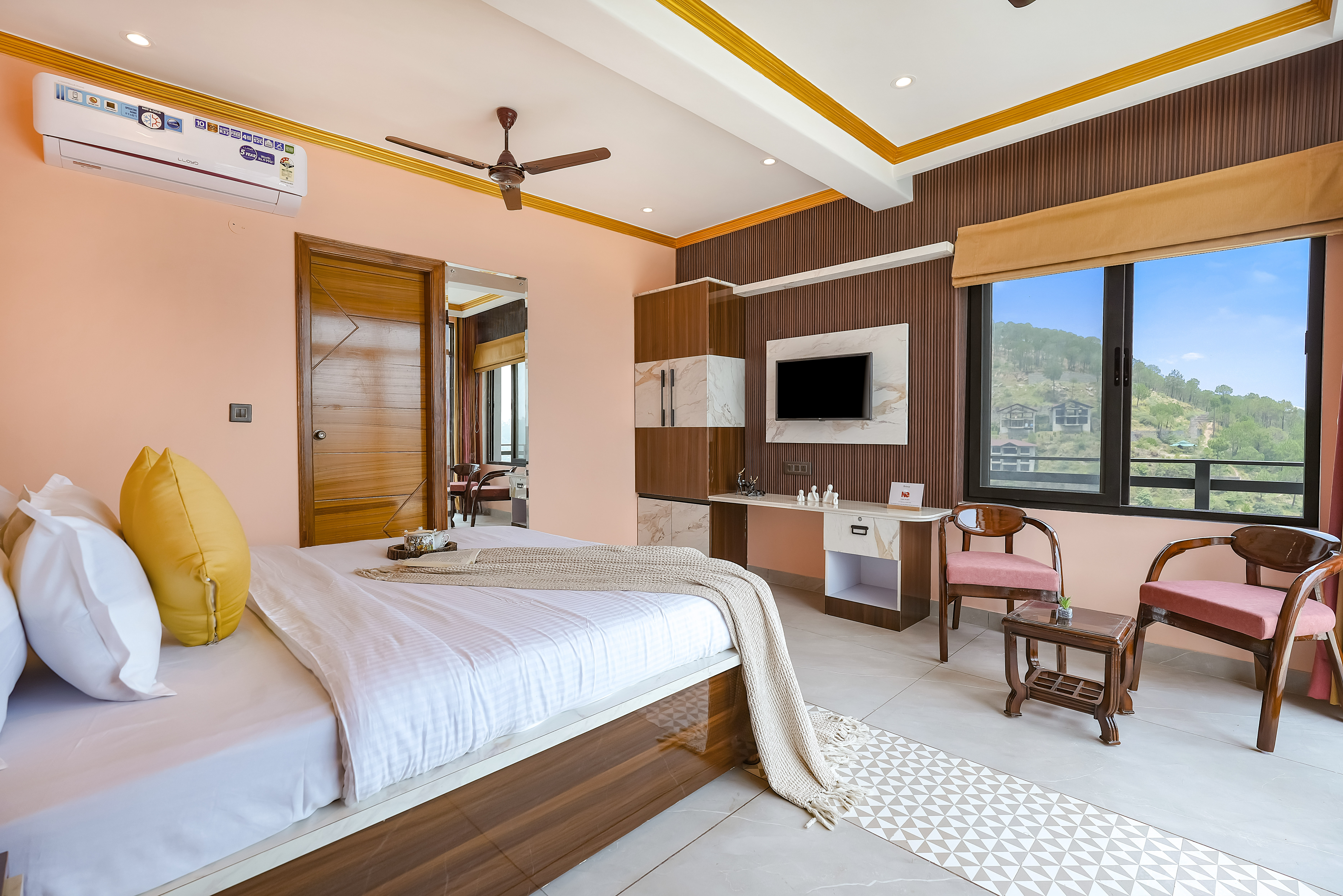 3- BHK Villa with Private Balconies & Panoramic 360 Mountain Views — photo 15