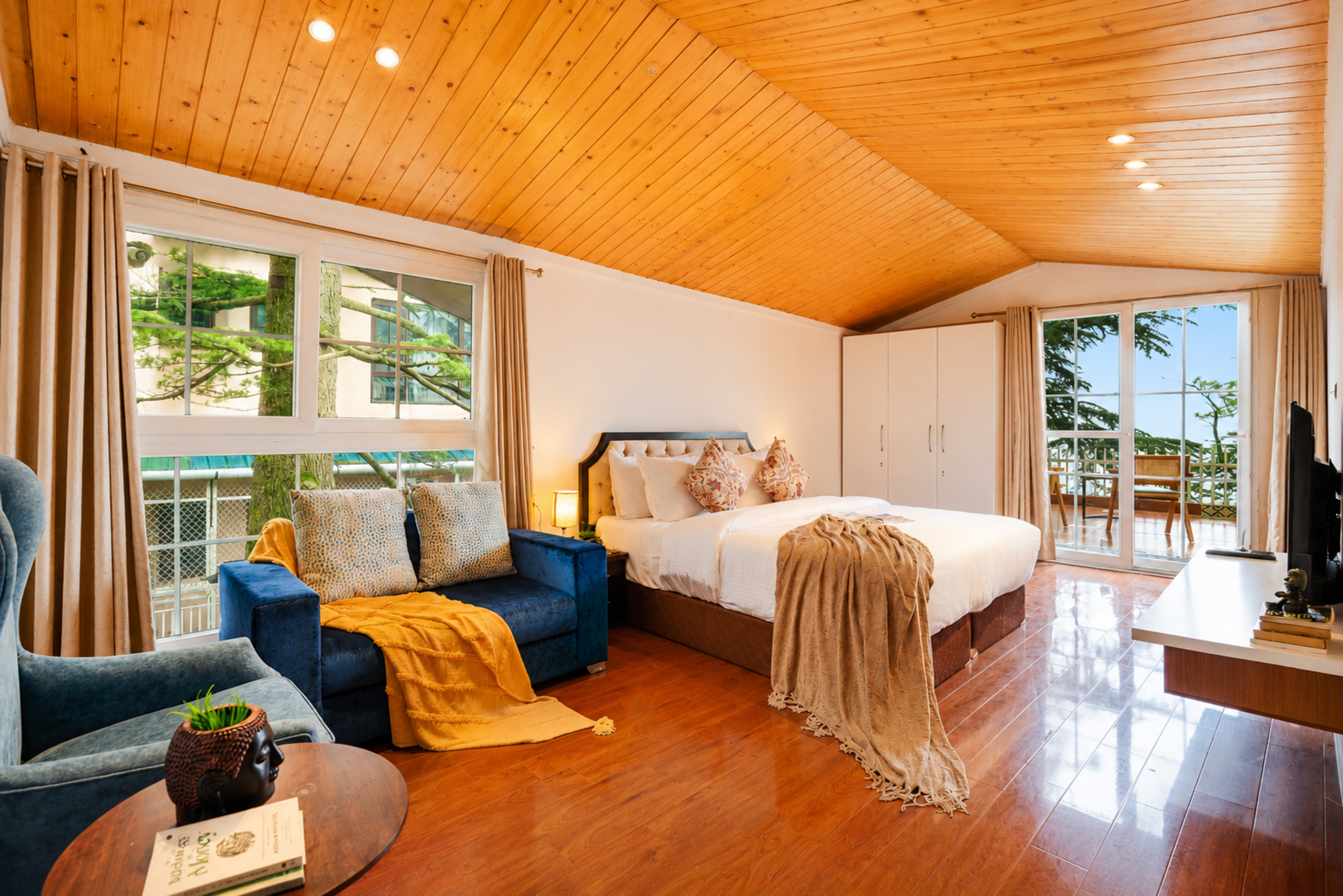 Pet-Friendly 4 BHK Attic Apartment with Private Balconies, Forest View, Reception & Indoor Games — photo 25