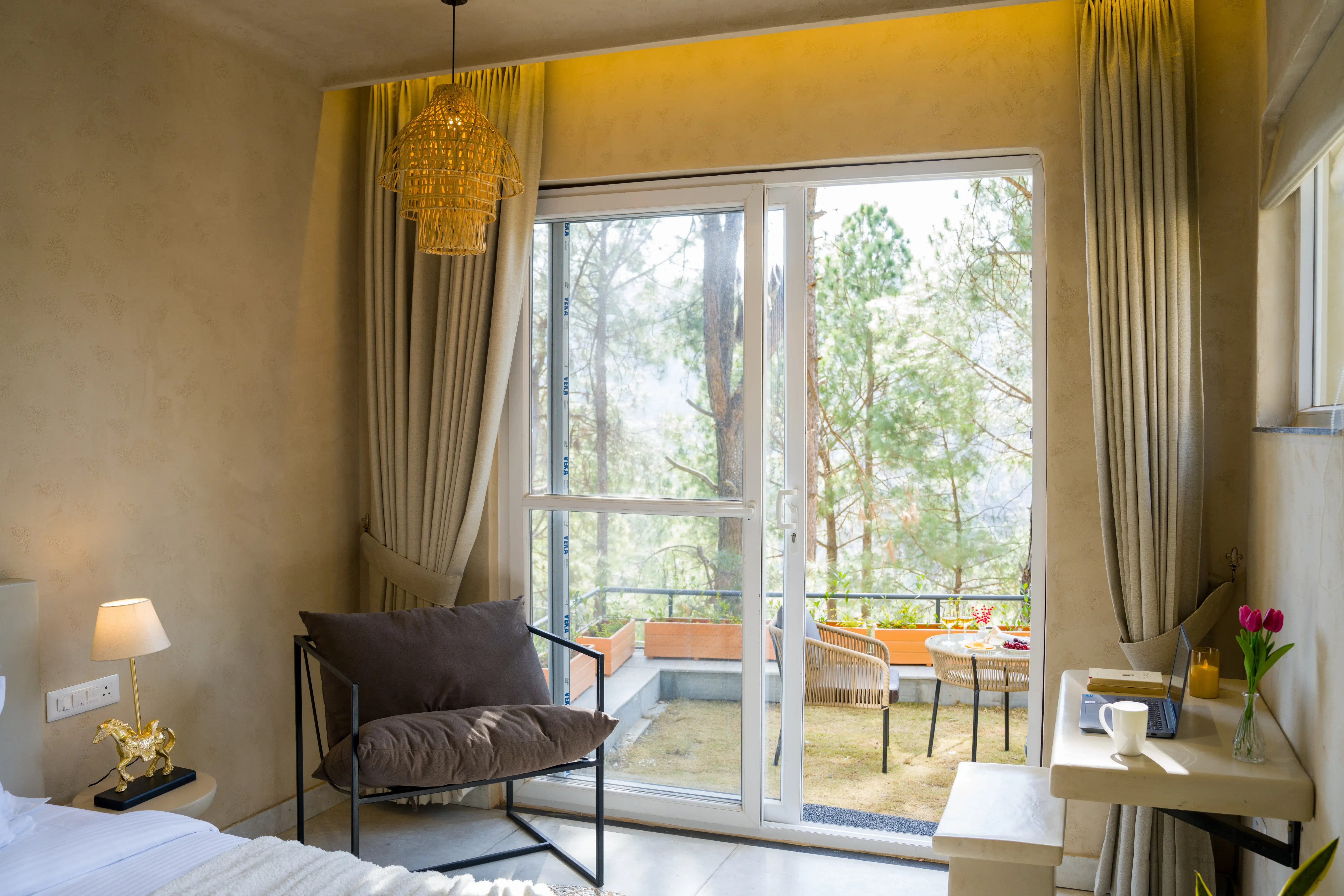 Sirmour Baag Cherry, Kasauli - Sitout room 1