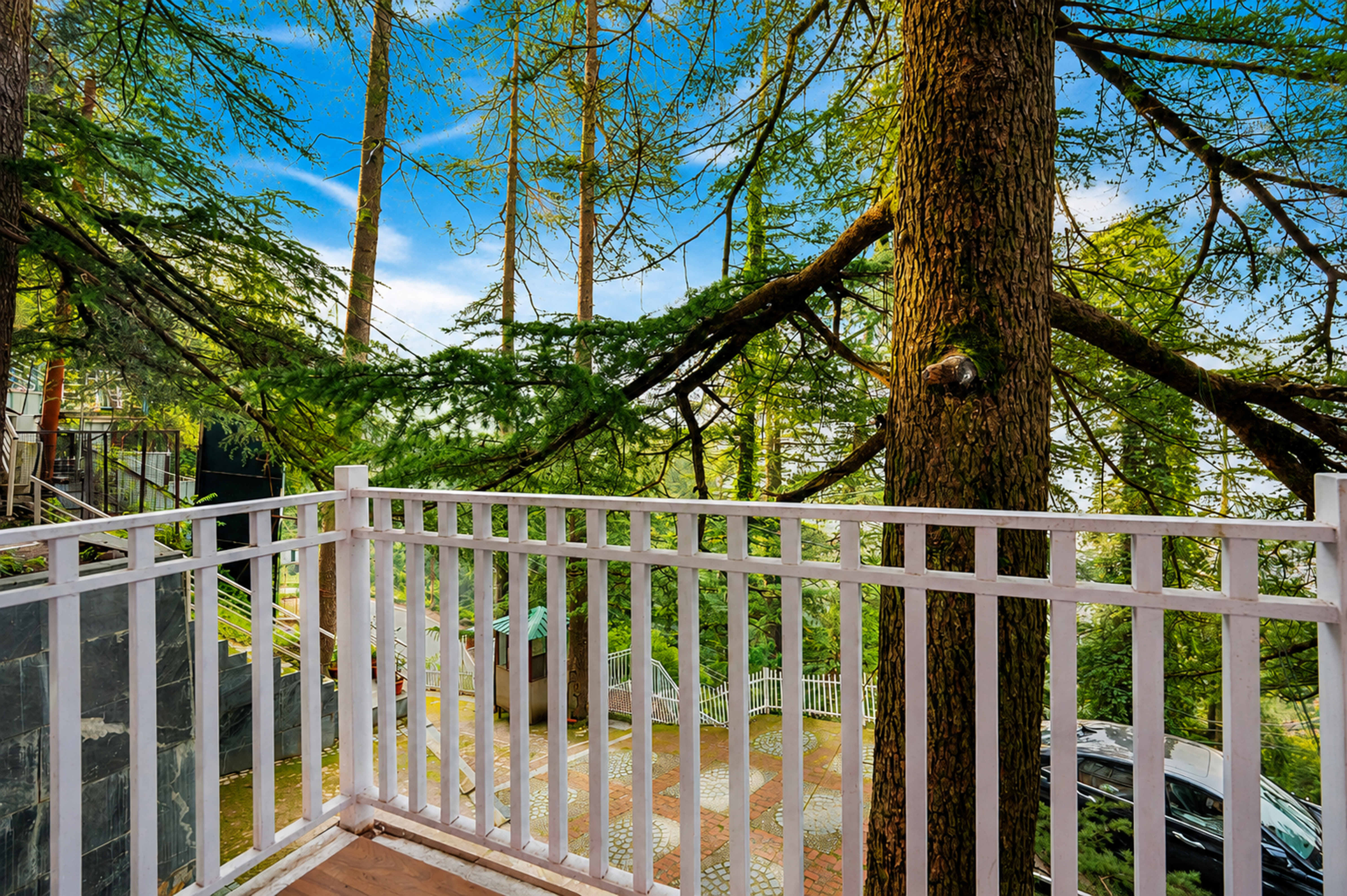 Pet-Friendly 1 BHK Hill-View Apartment with Private Balcony, Reception, & Indoor Games — photo 20