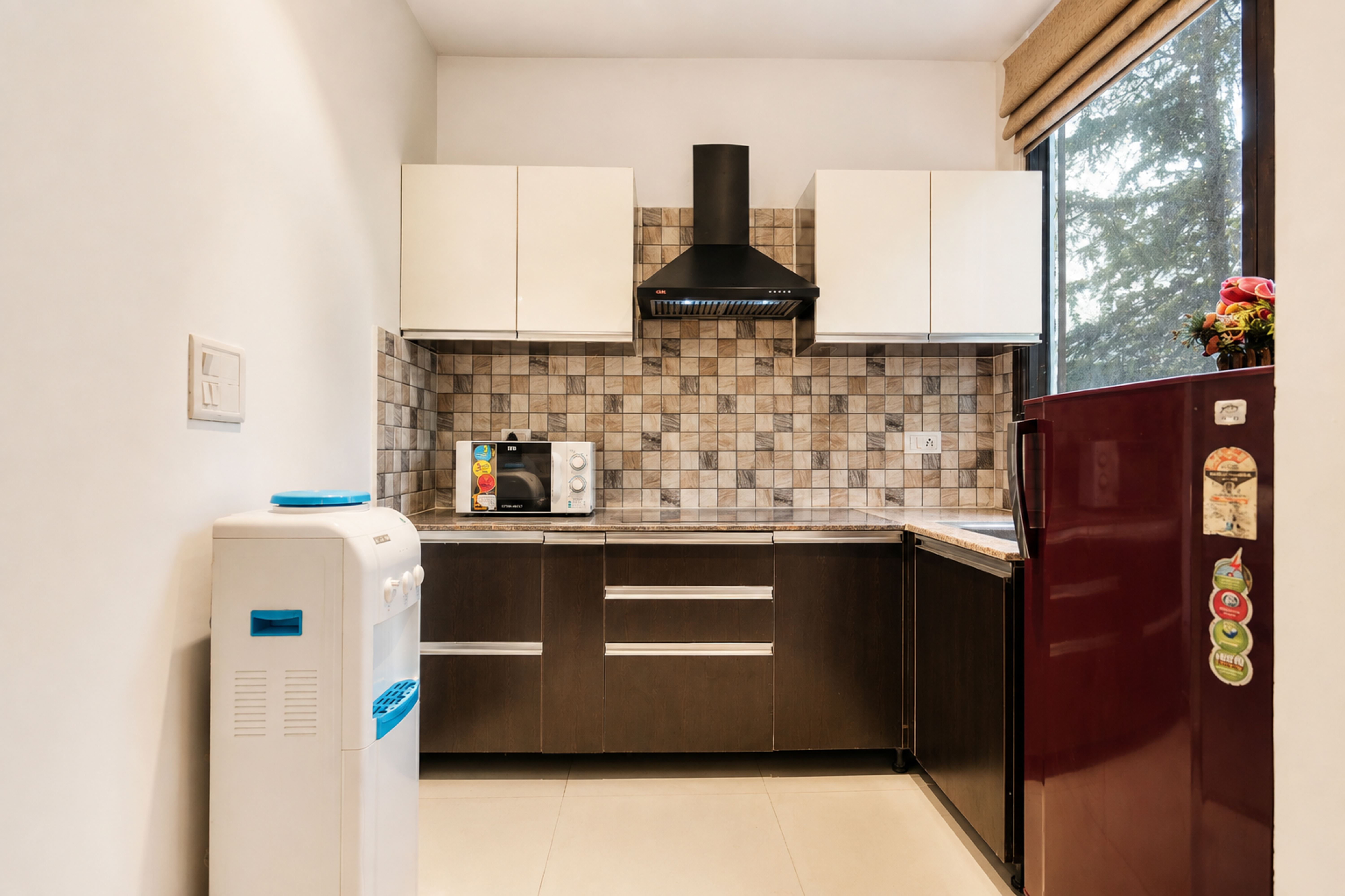 3 BHK Pet-Friendly Valley-View Apartment with Private Balcony & Reception — photo 9