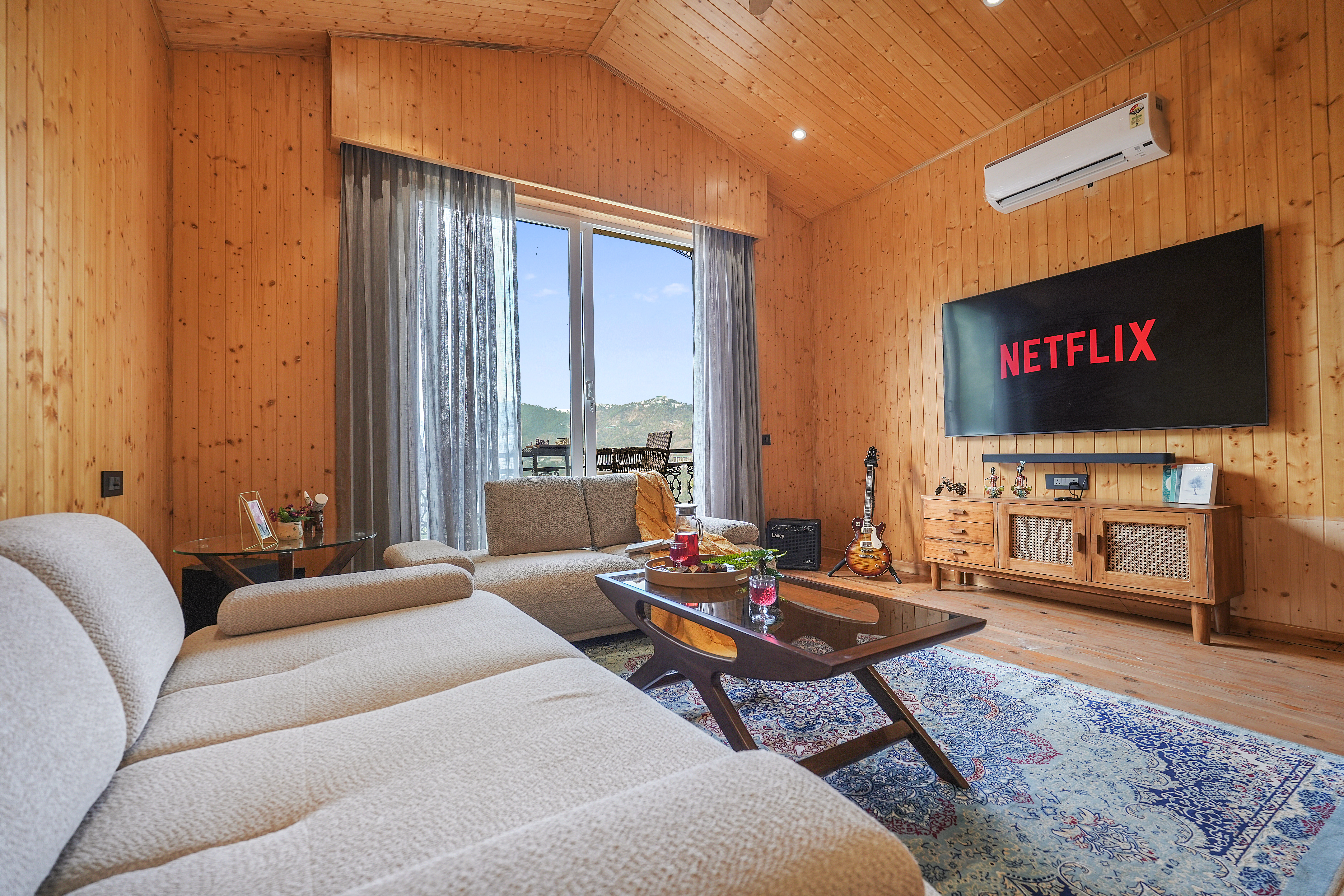 Attic lounge