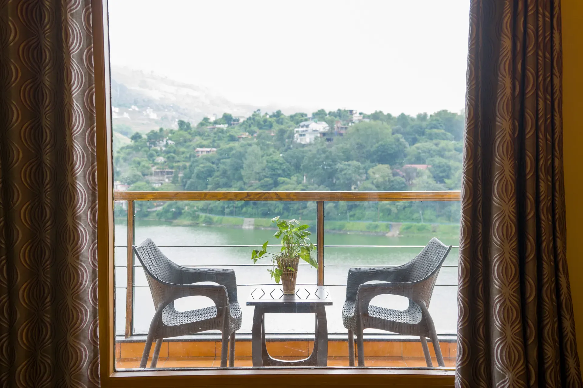 Lakeview Manor Villa, Bhimtal - Balcony 