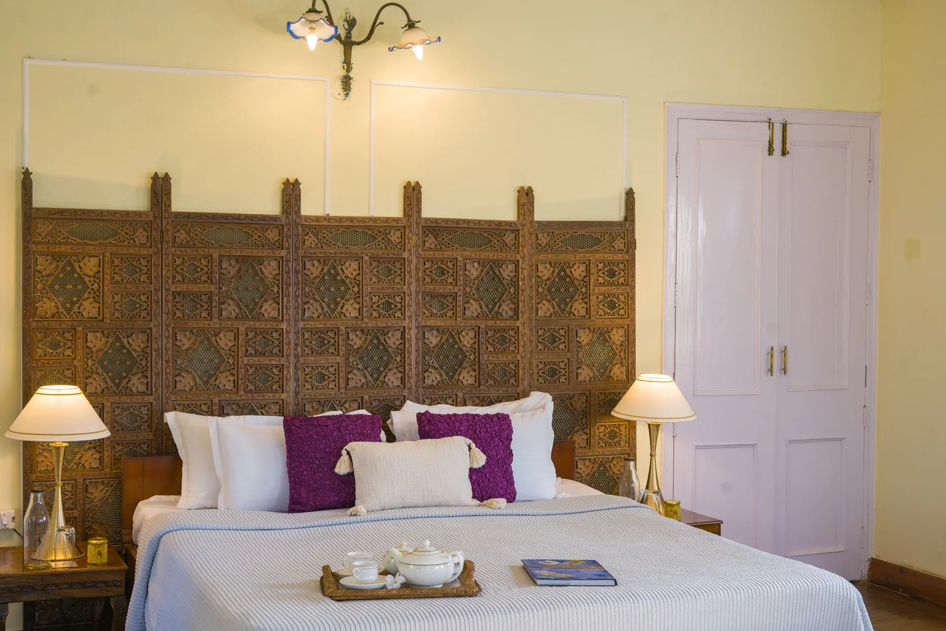 Chalet Vie Villa, Kasauli - Bedroom 2