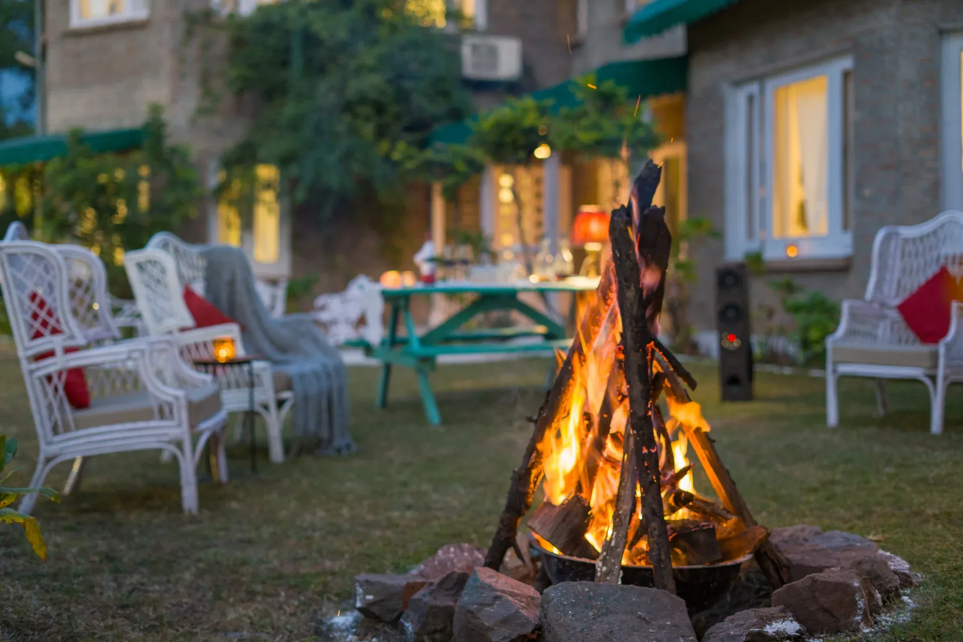 Chalet Vie Villa, Kasauli - Bonfire