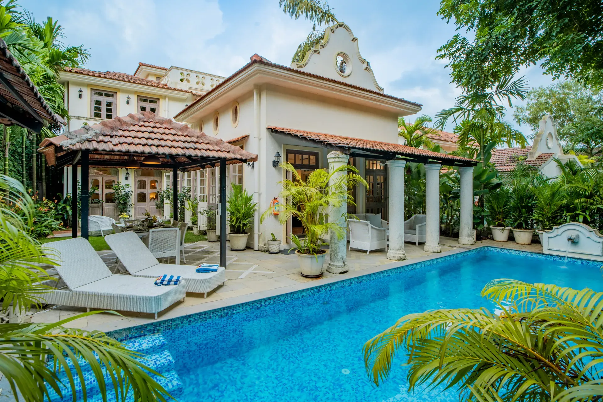 Monforte Ayada | 3-BHK | Pvt. Padaool & Garden