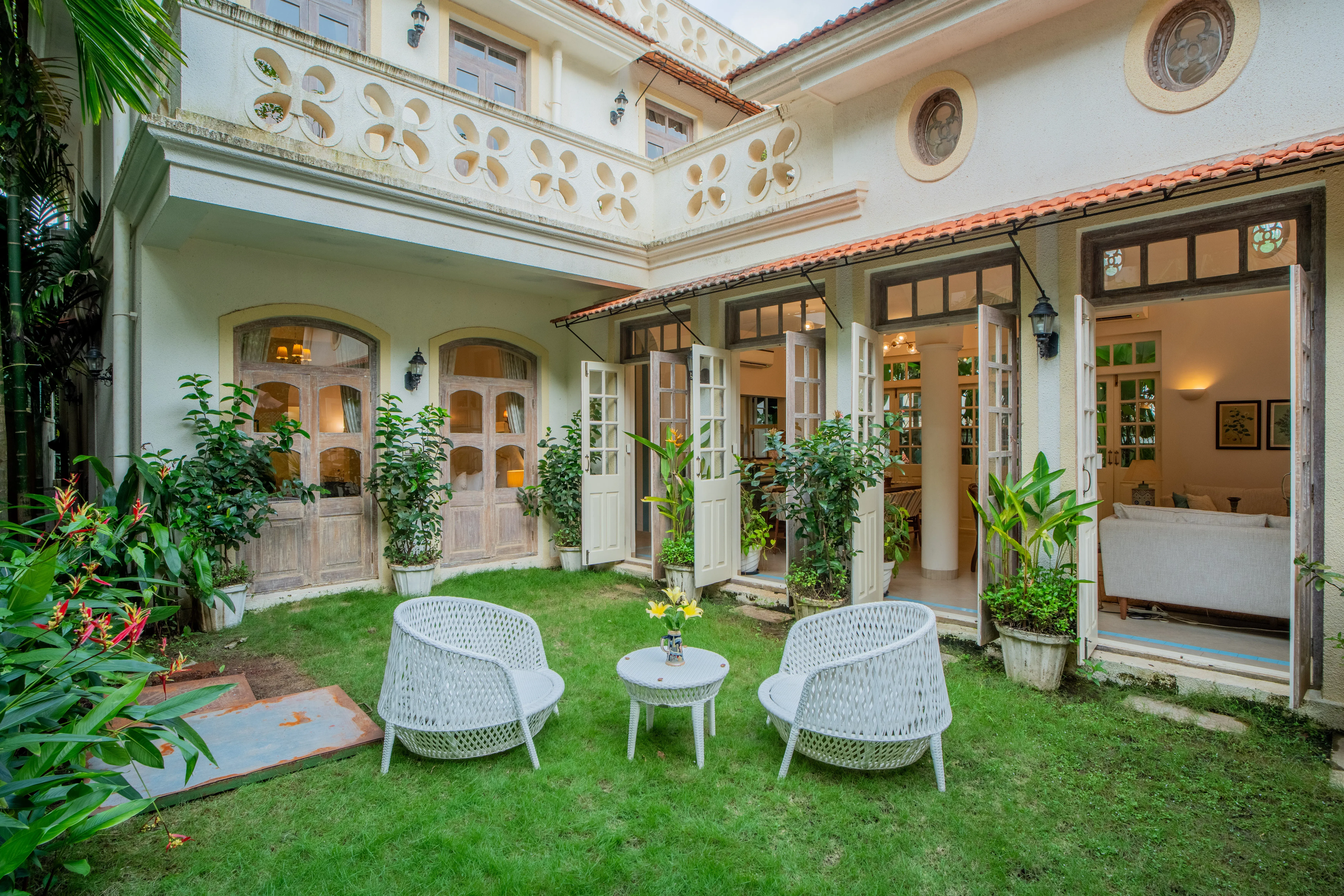 Monforte Ayada | 3-BHK | Pvt. Padaool & Garden