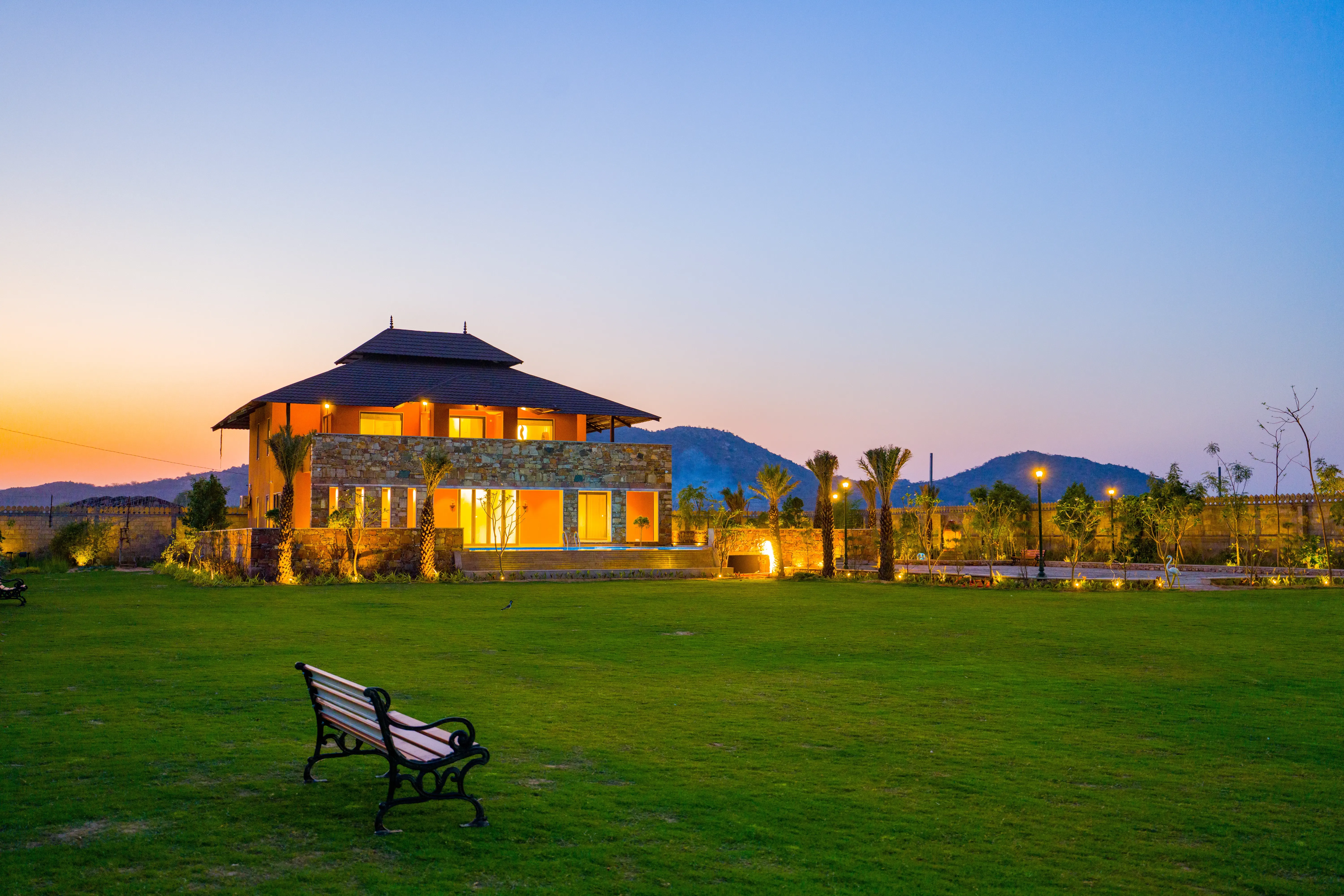 Kanota Retreat Villa, Jaipur - Expansive Lawn Area