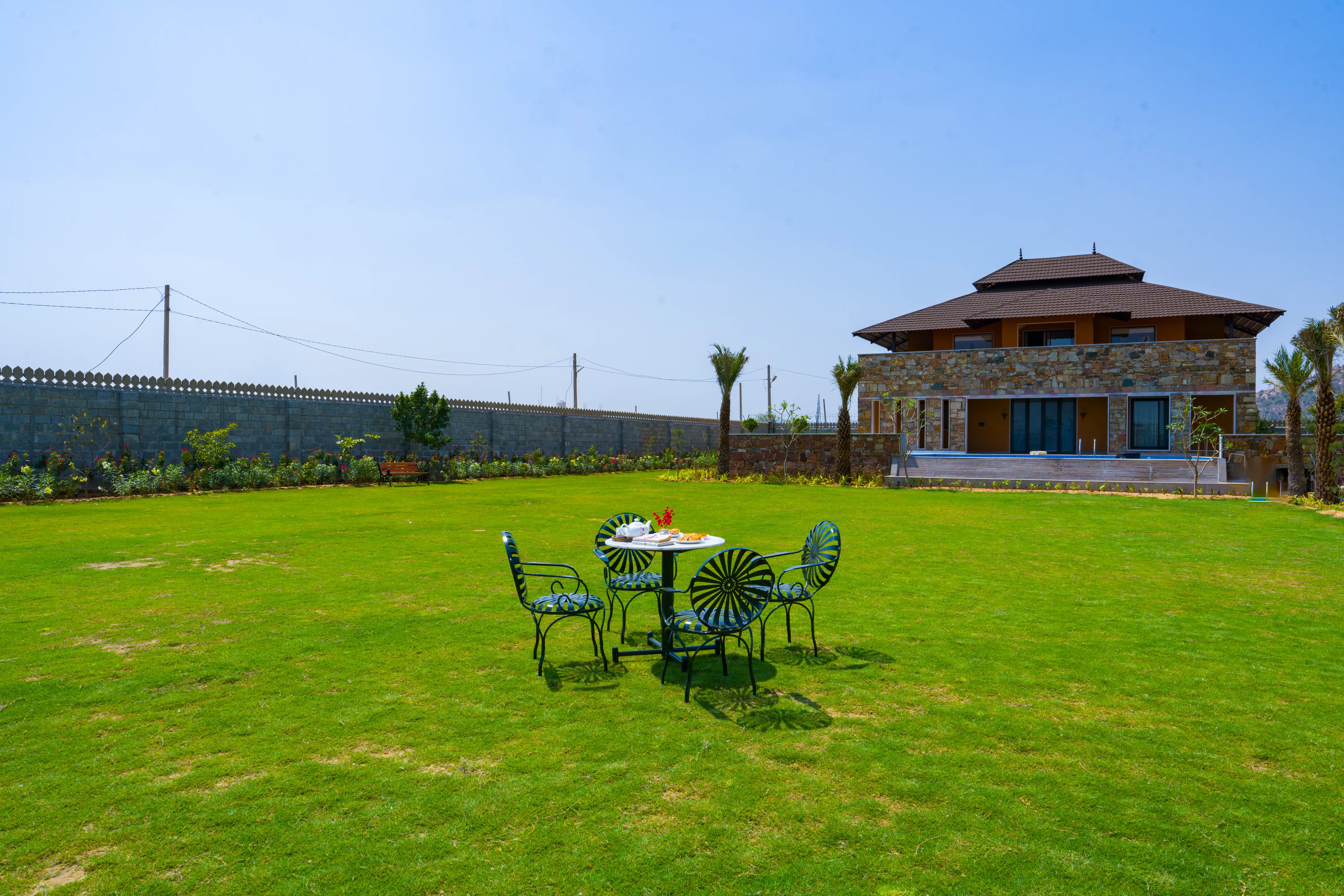 Kanota Retreat Villa, Jaipur - Expansive Lawn Area
