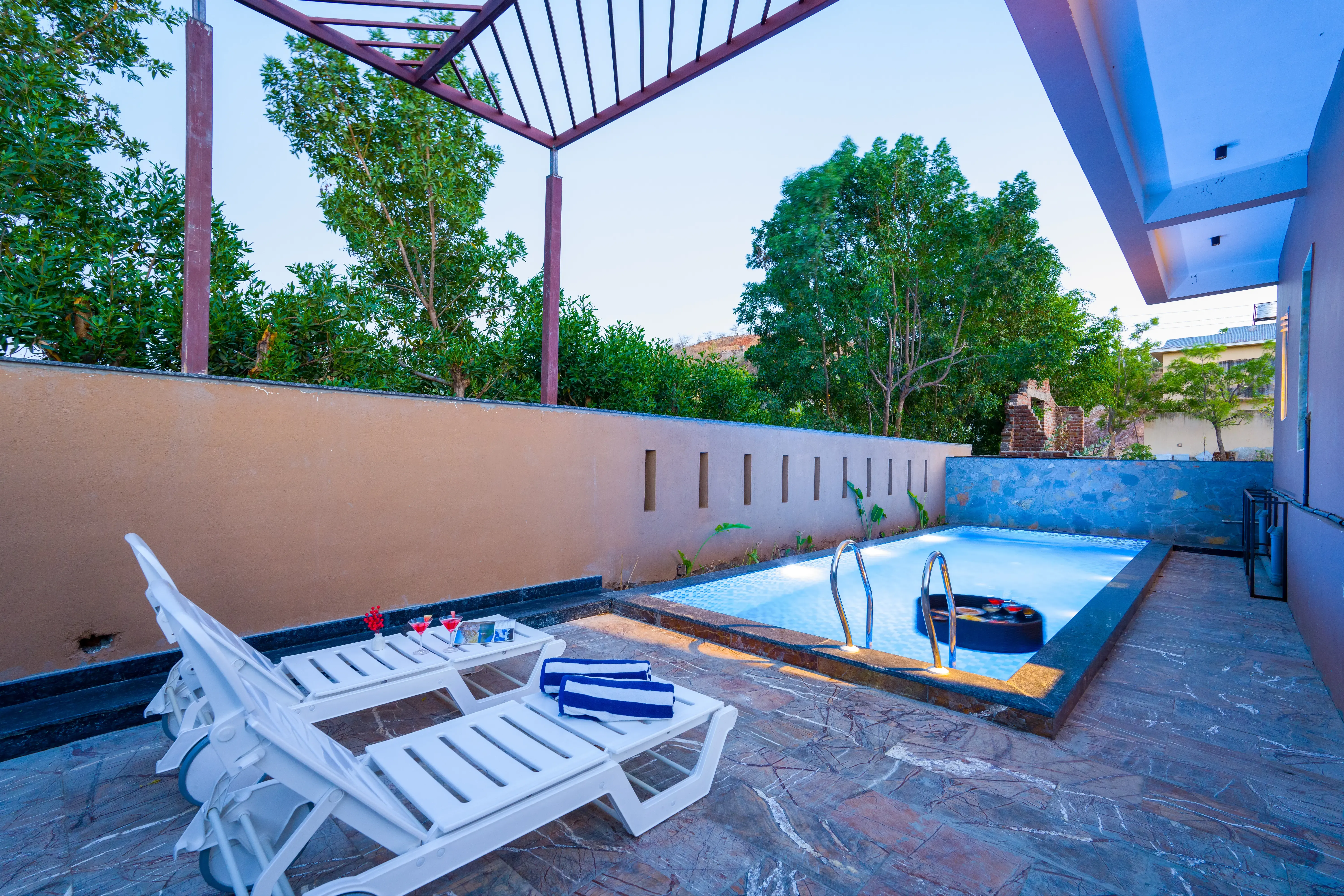 Swimming pool