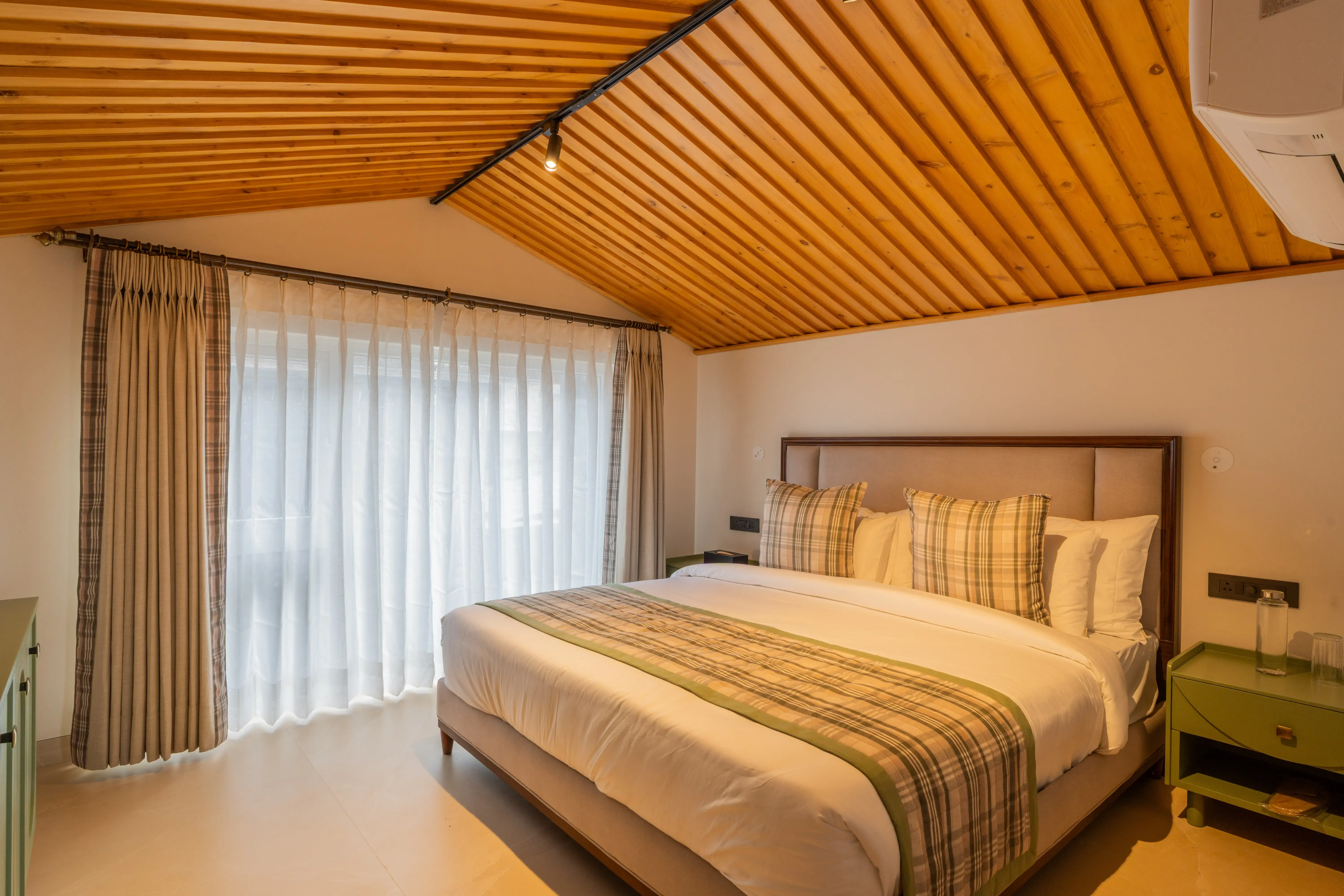 Royce Cottage, Kasauli - Bedroom 4