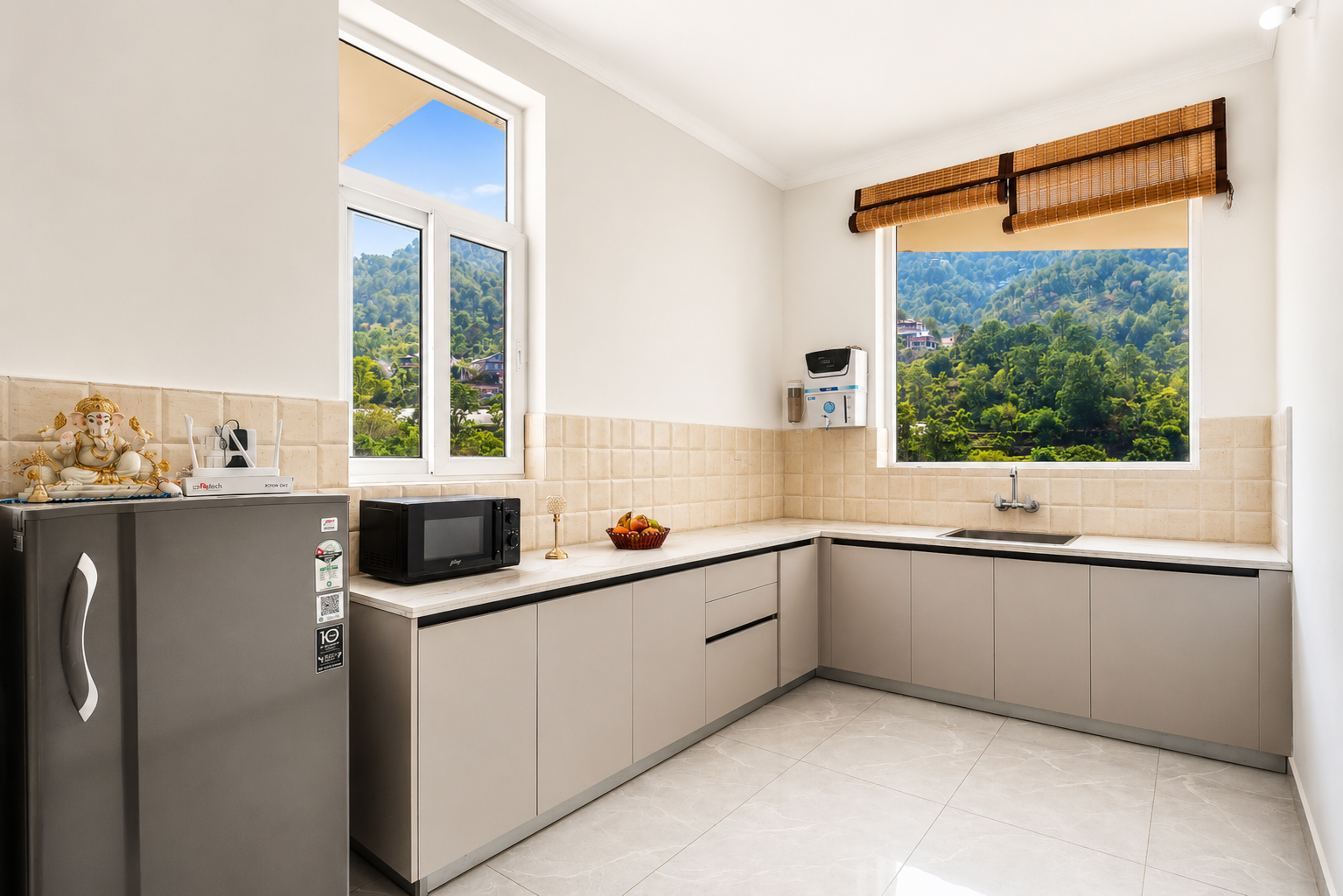 Kitchen & Kitchenette