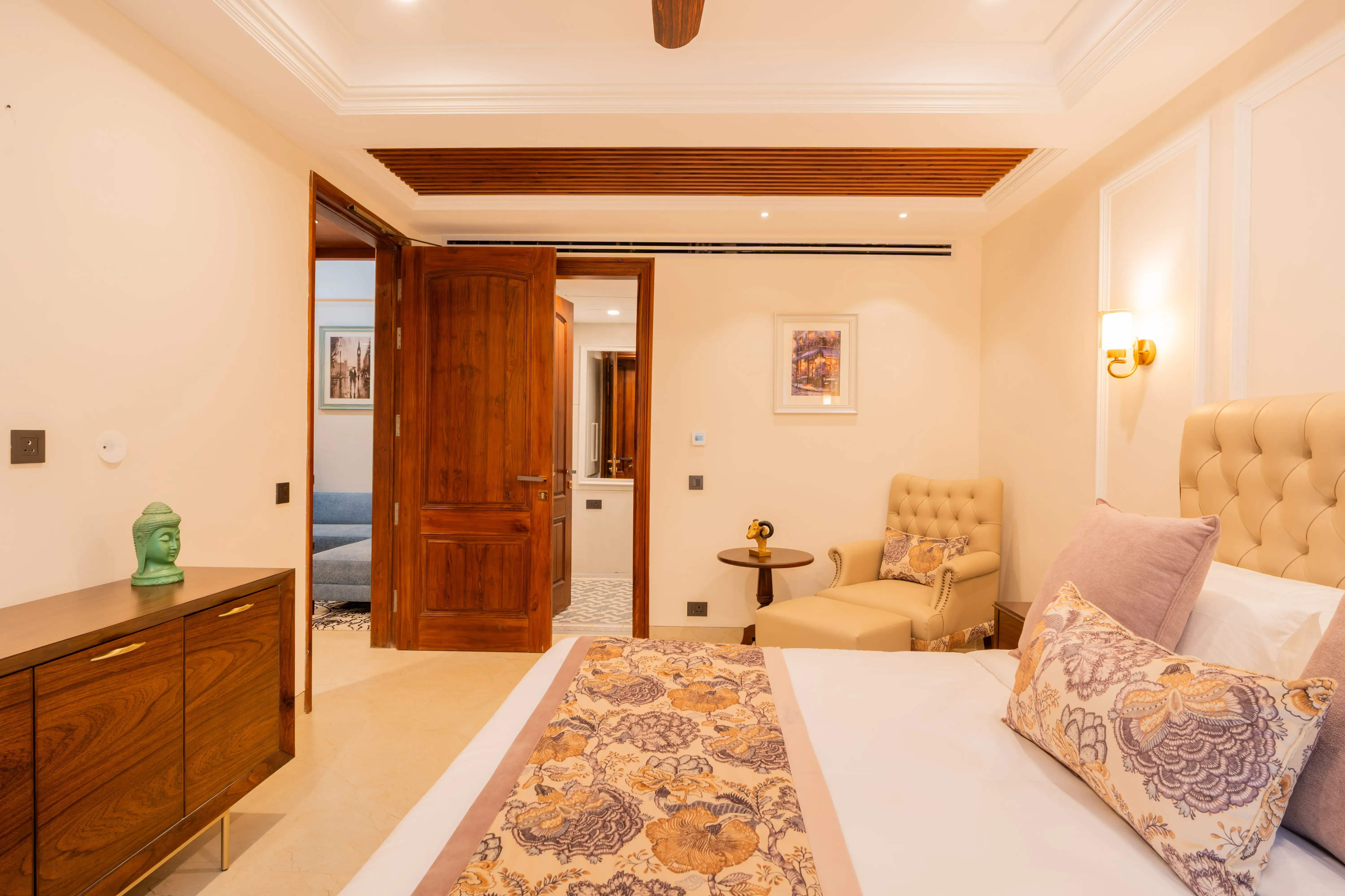 Royce Cottage, Kasauli - Sofa 1
