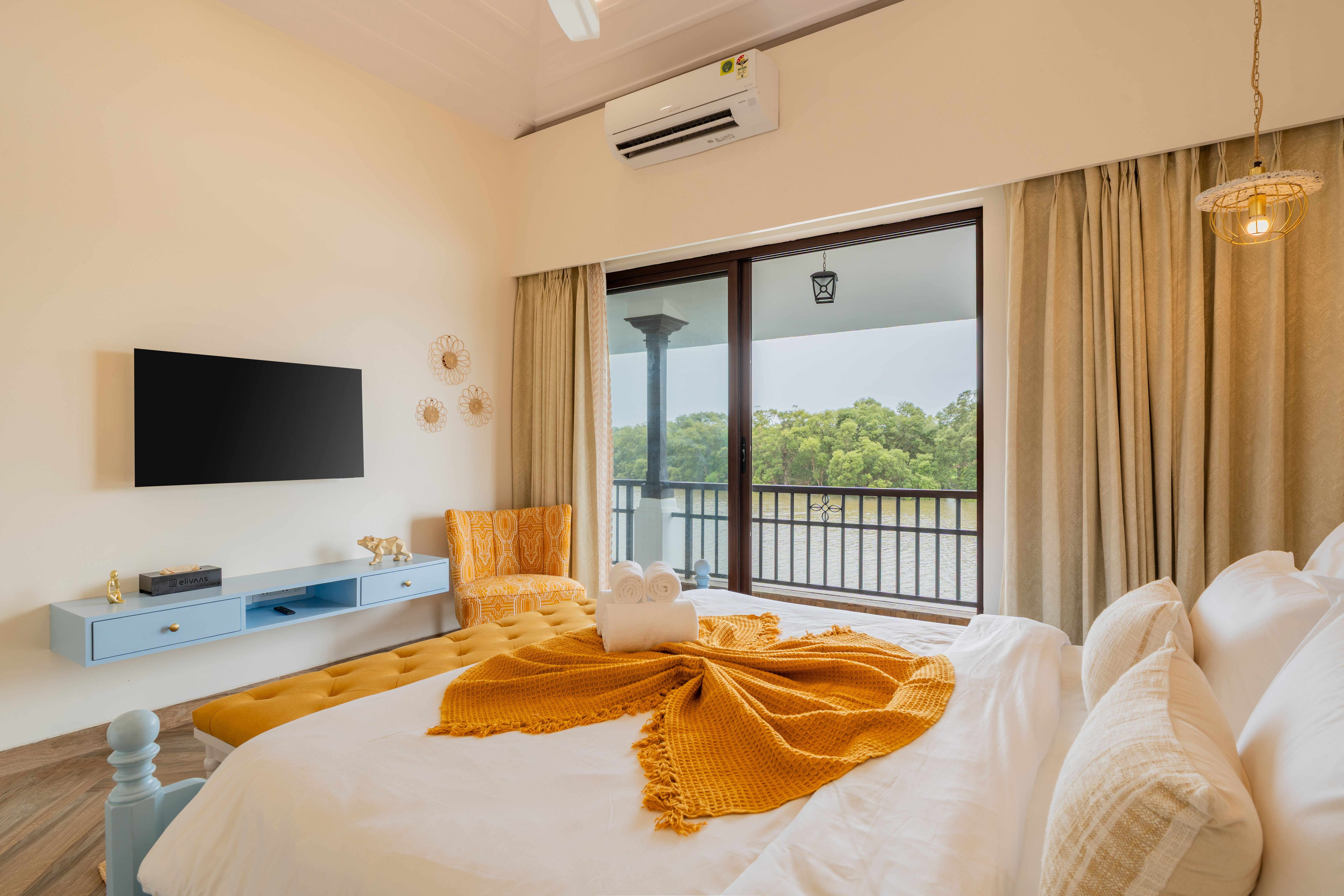 Bedroom-4- Skyward Gaze_Villa_Fleuve_North_Goa