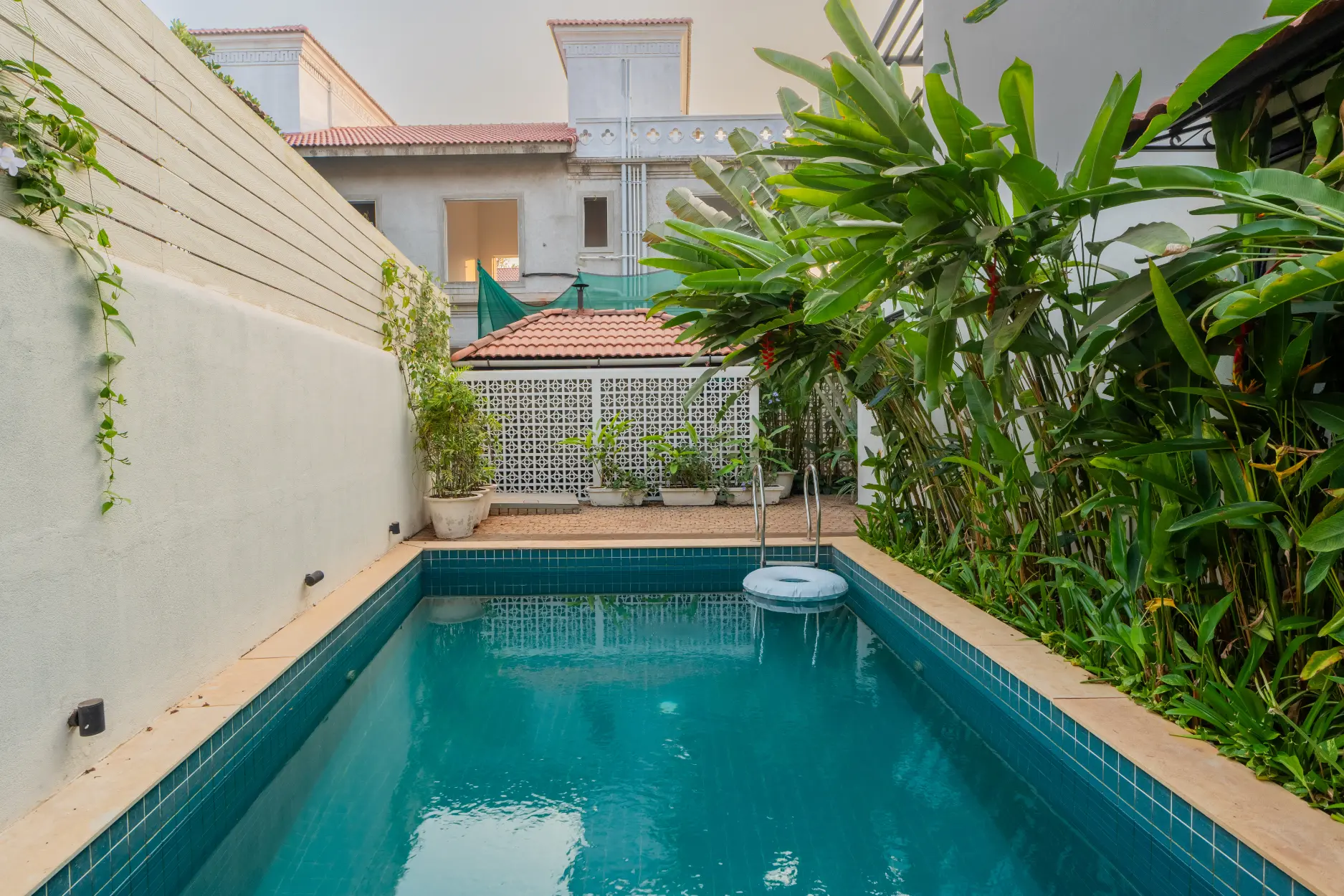Bogenvilla | Luxe 3-BHK Villa Near Popular Beaches With Private Pool - Image 4
