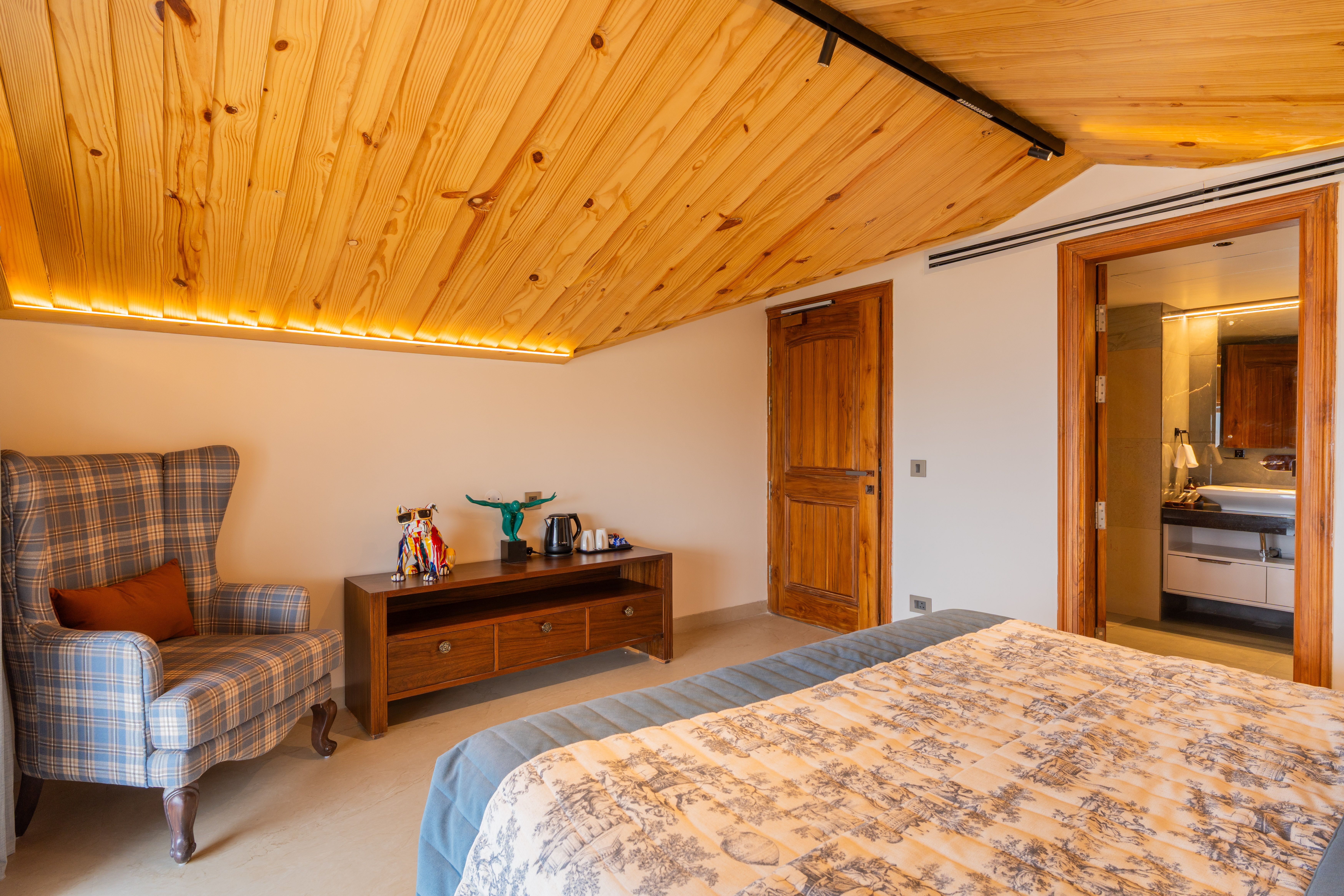 The Royce Orchid Villa Kasauli - Bedroom 4