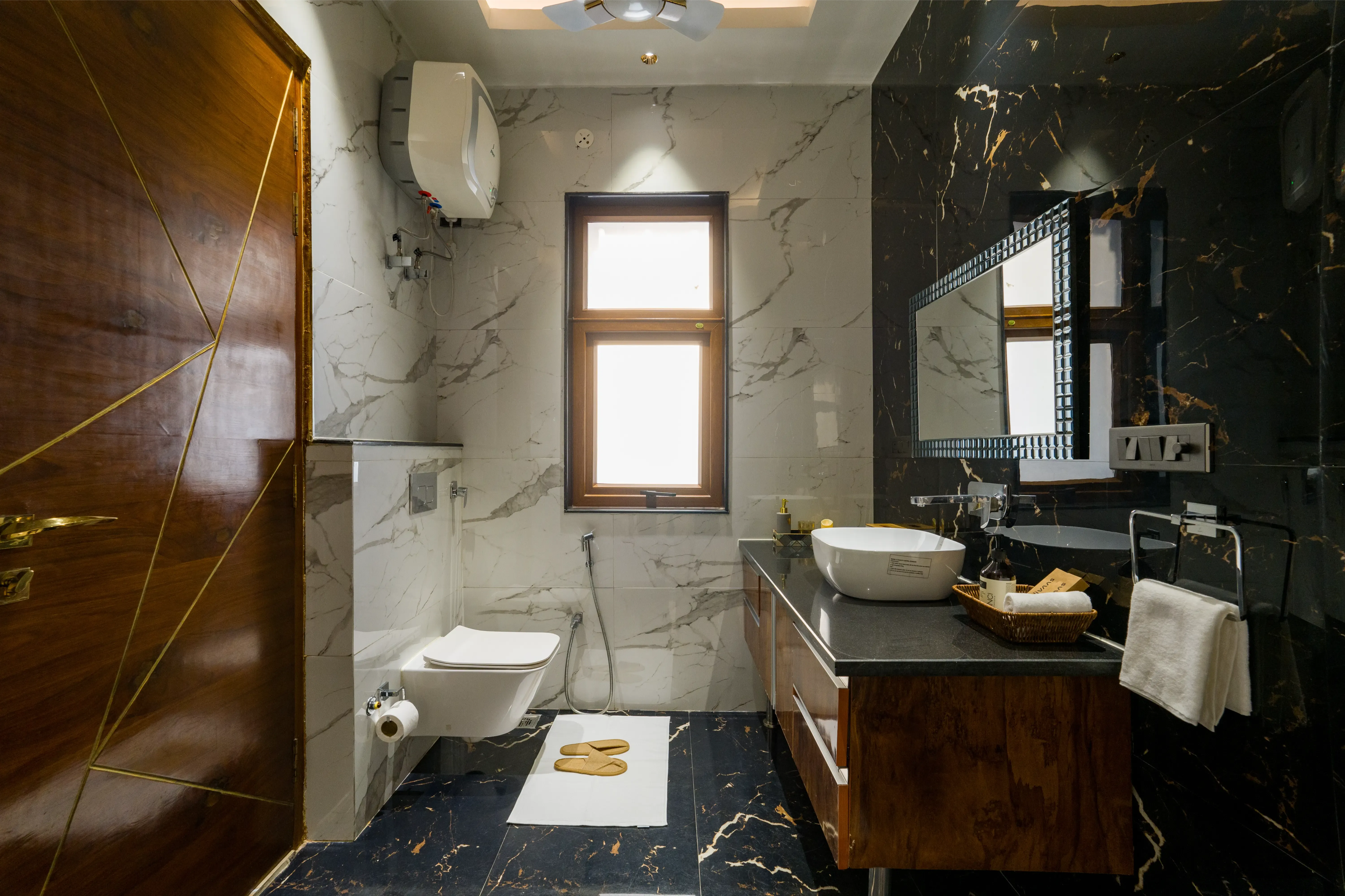 Sanisa Farm, Gurugram - Bathroom 