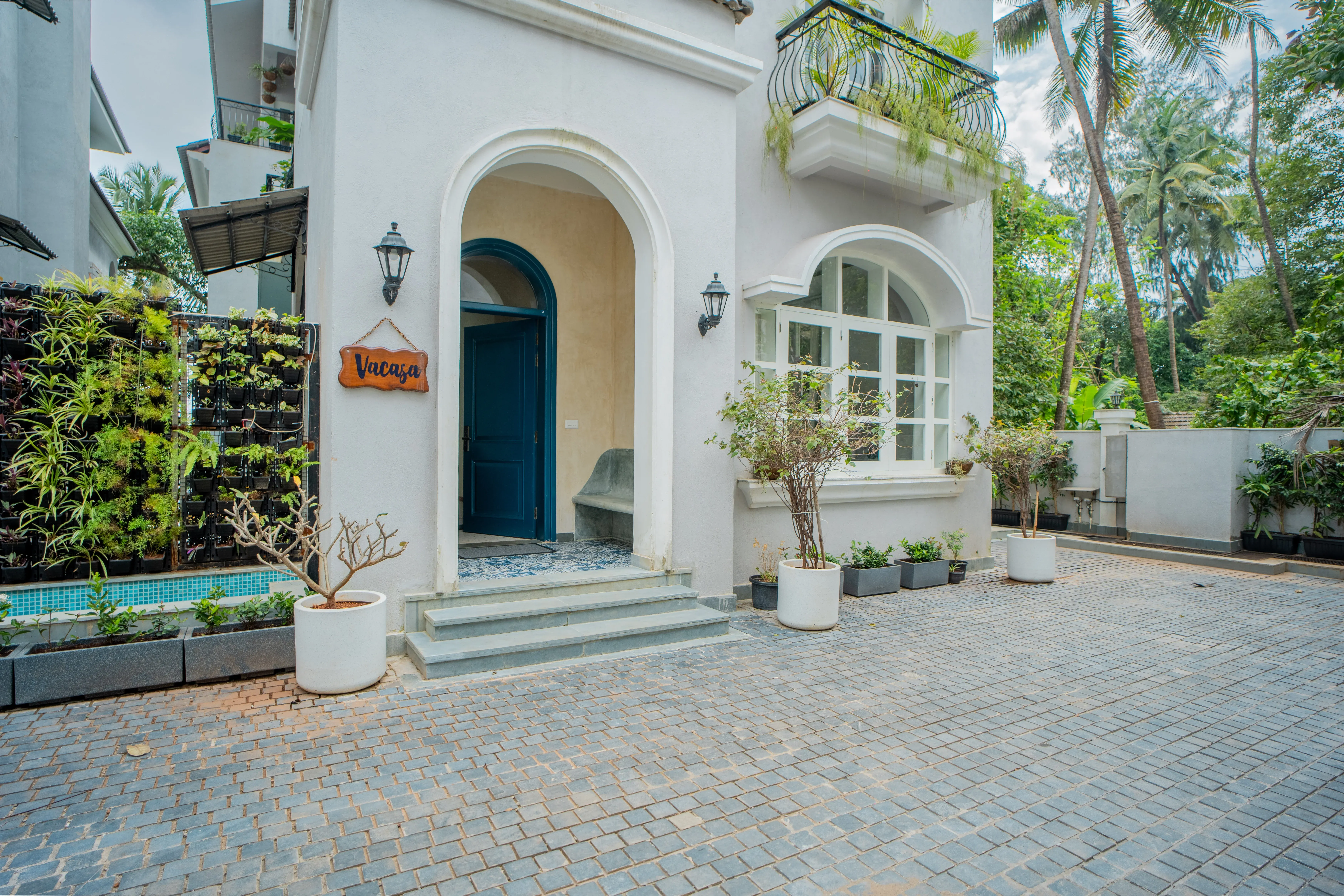 Vacasa | 5-BHK | Pvt Pool & Lift | Pet-friendly