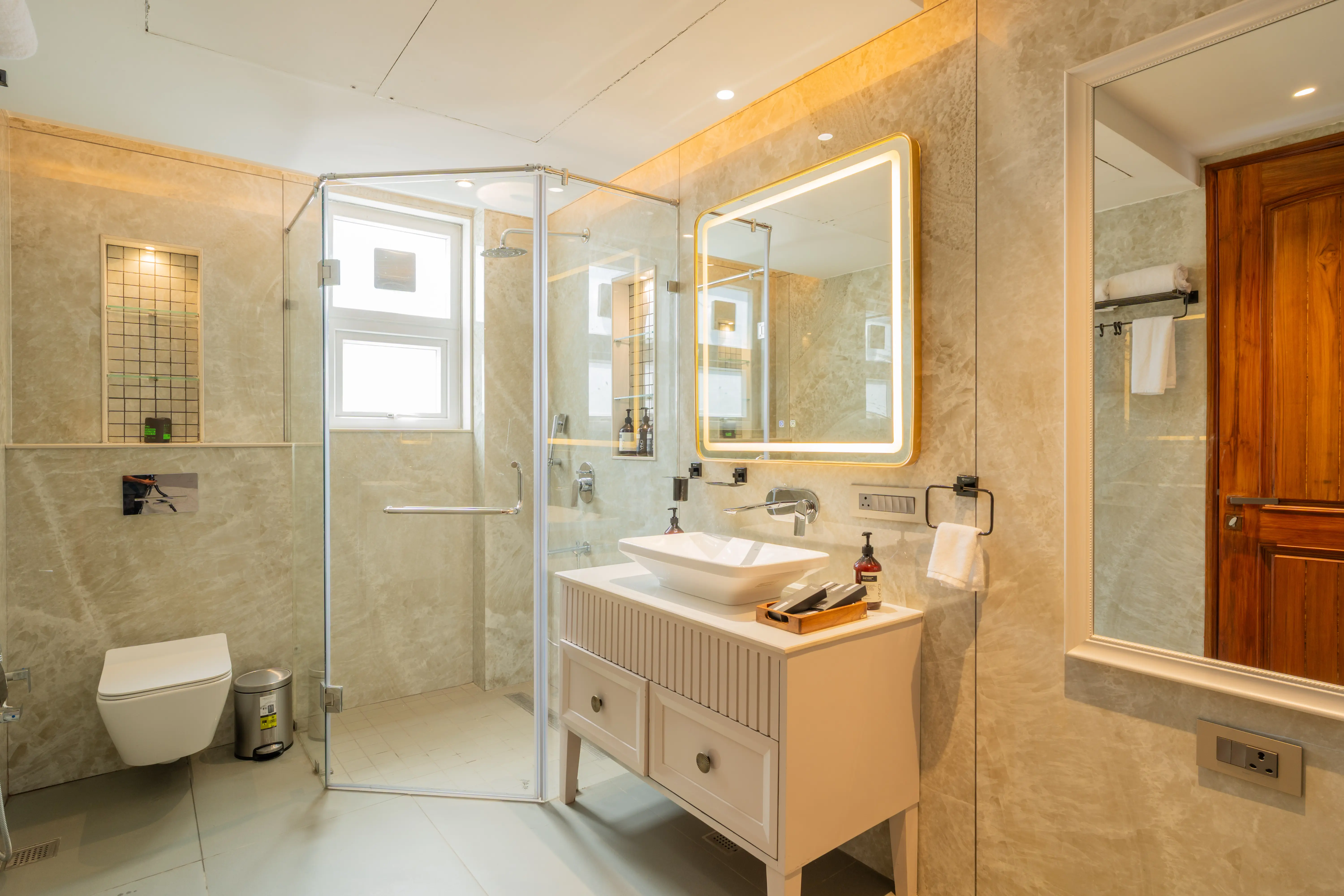 The Royce Villa, Kasauli - Bathroom