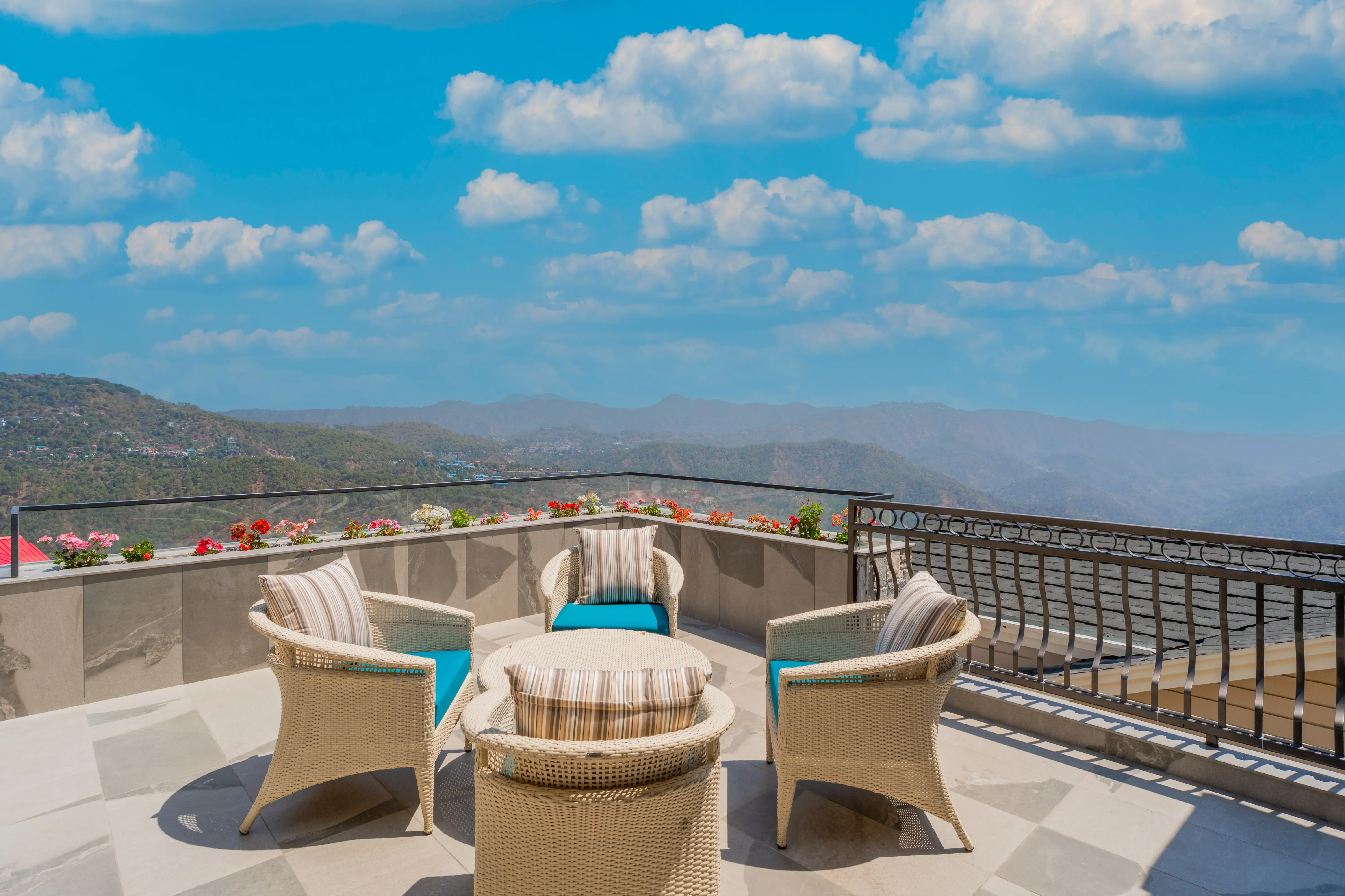 The Royce Villa, Kasauli - Terrace