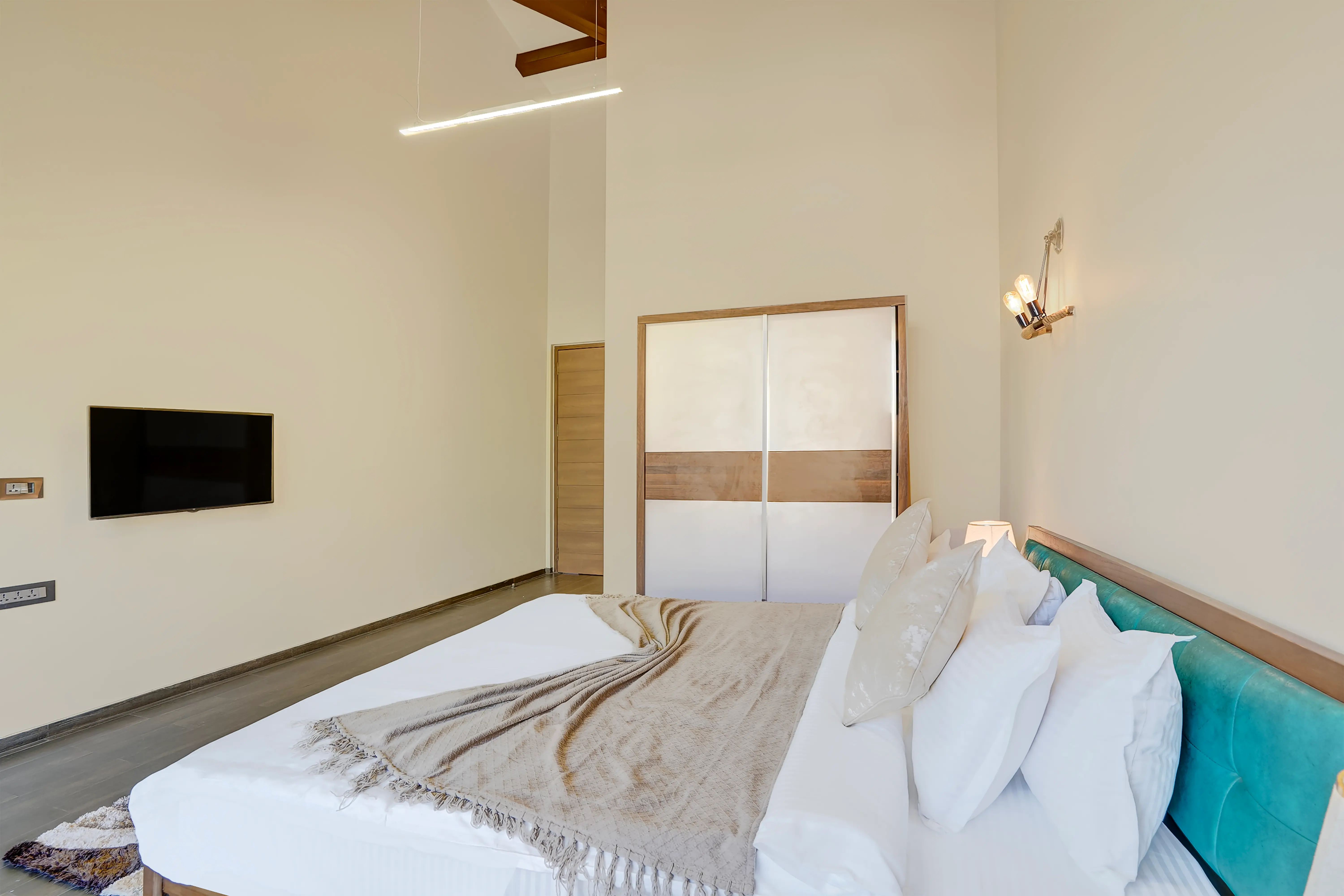 Villa 39, Lonavala - Bedroom 2