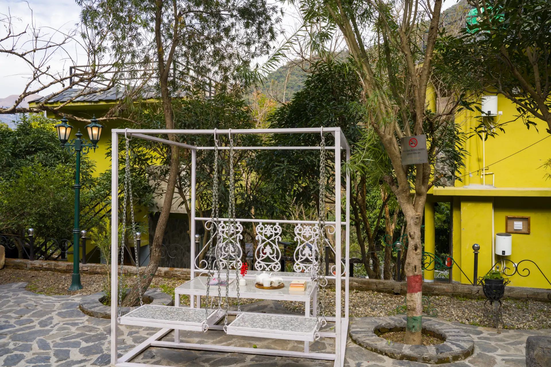 Zephyr Stoneva, Mussoorie - Lounge Area