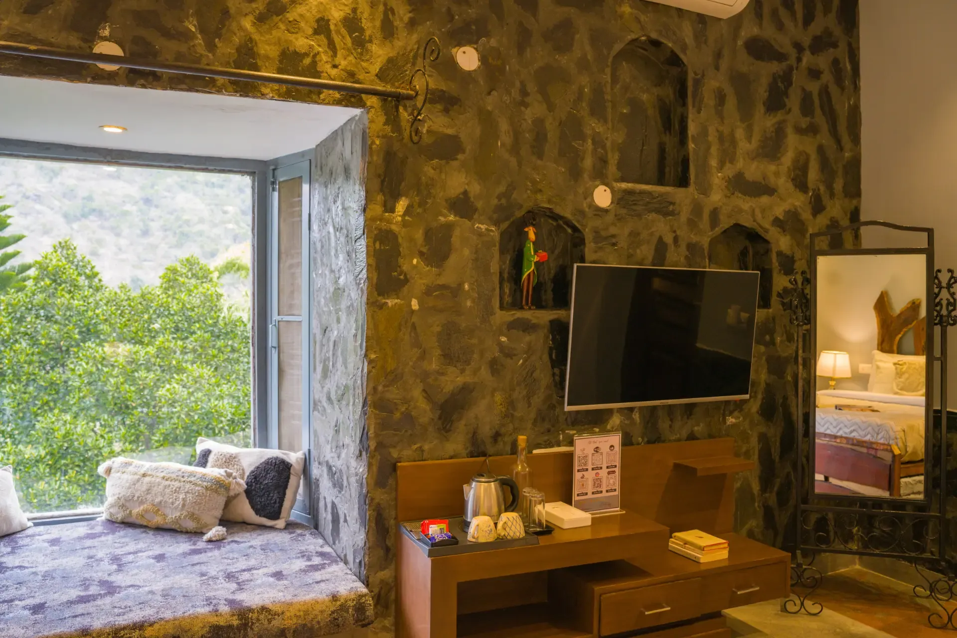 Zephyr Stoneva, Mussoorie - Window bedroom 1