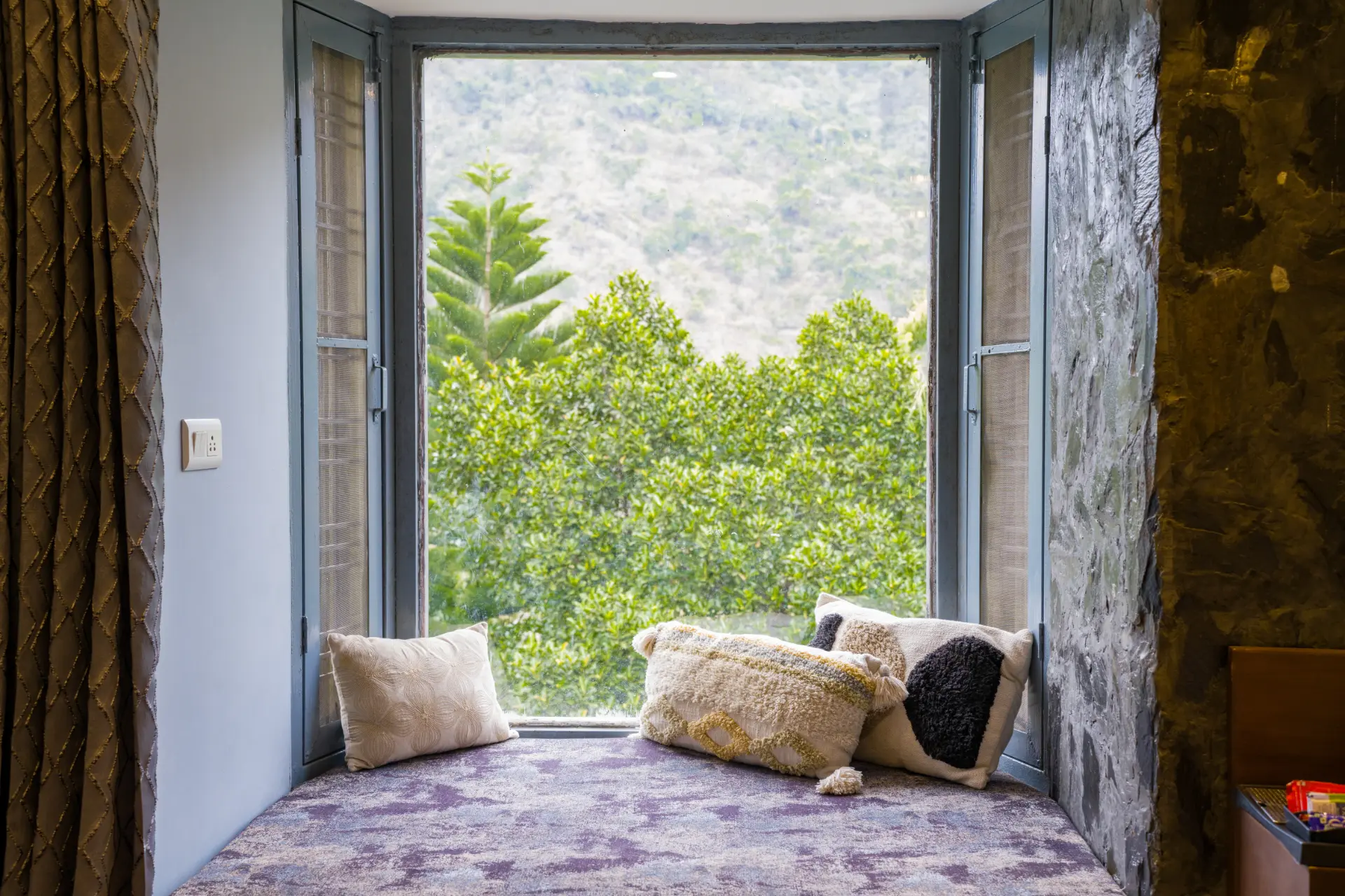 Zephyr Stoneva, Mussoorie - Window bedroom 1
