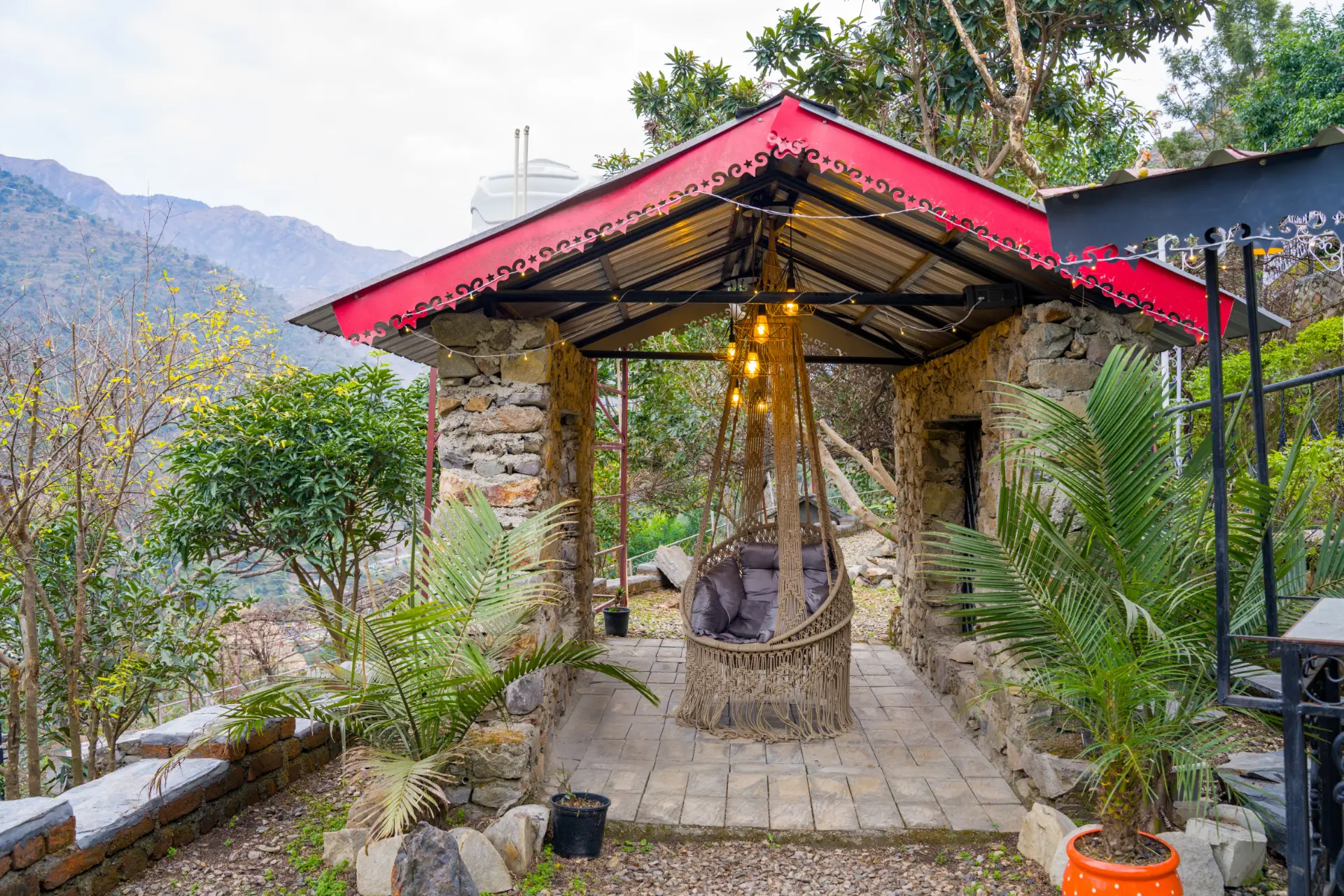 Zephyr Sierra Villa, Mussoorie - Lounge area