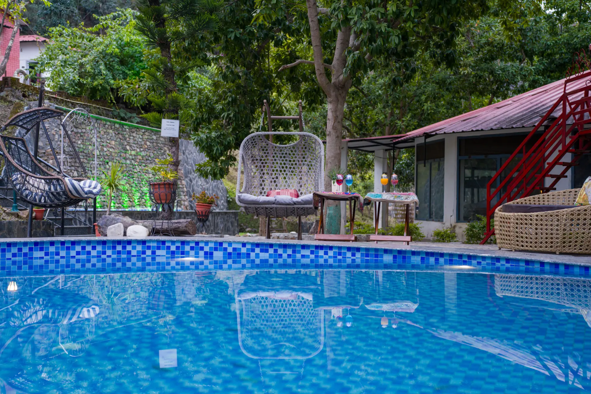 Zephyr Classic Cottage, Mussoorie - Swimming pool
