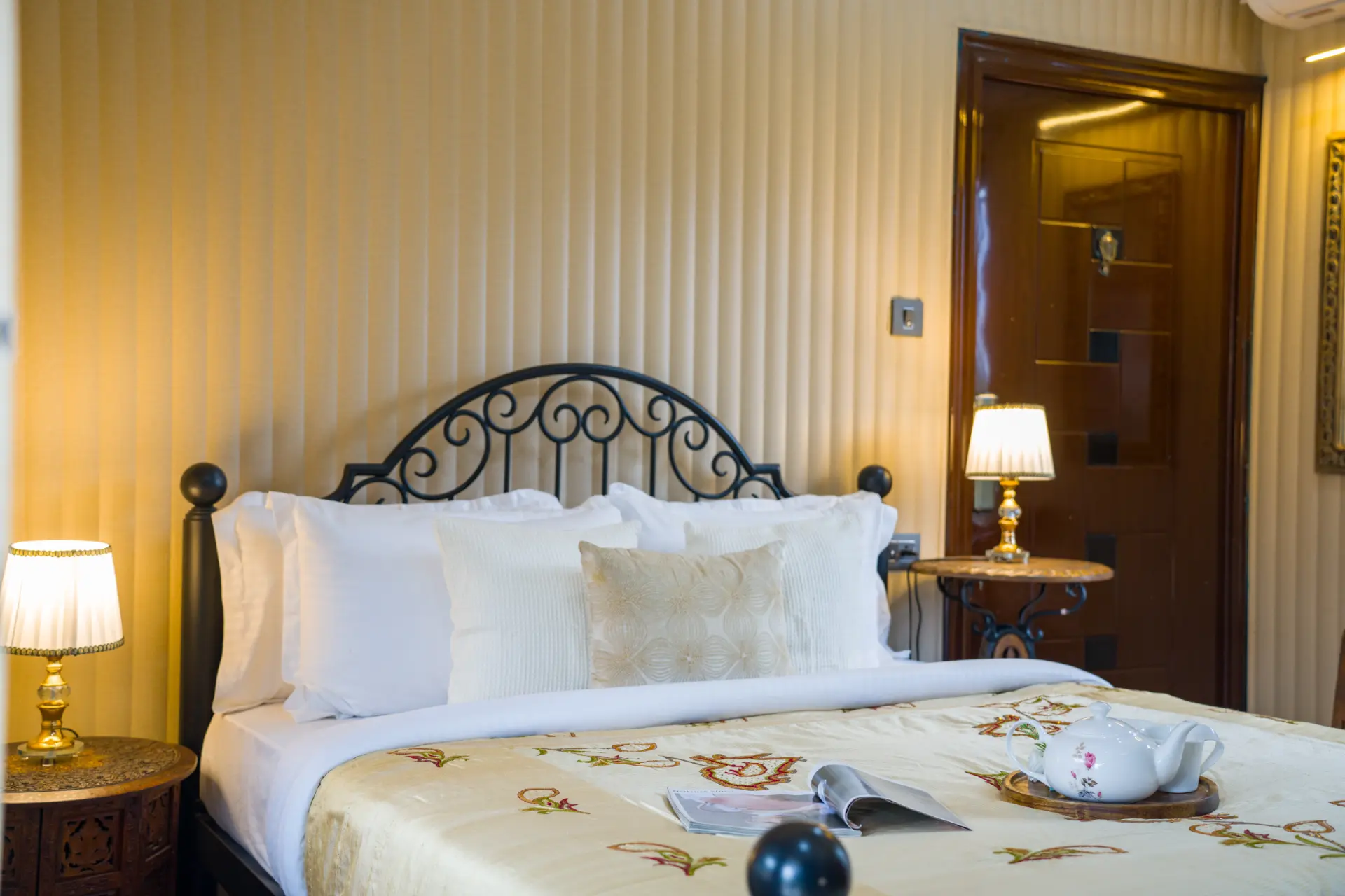 Zephyr Classic Cottage, Mussoorie - Bedroom 1