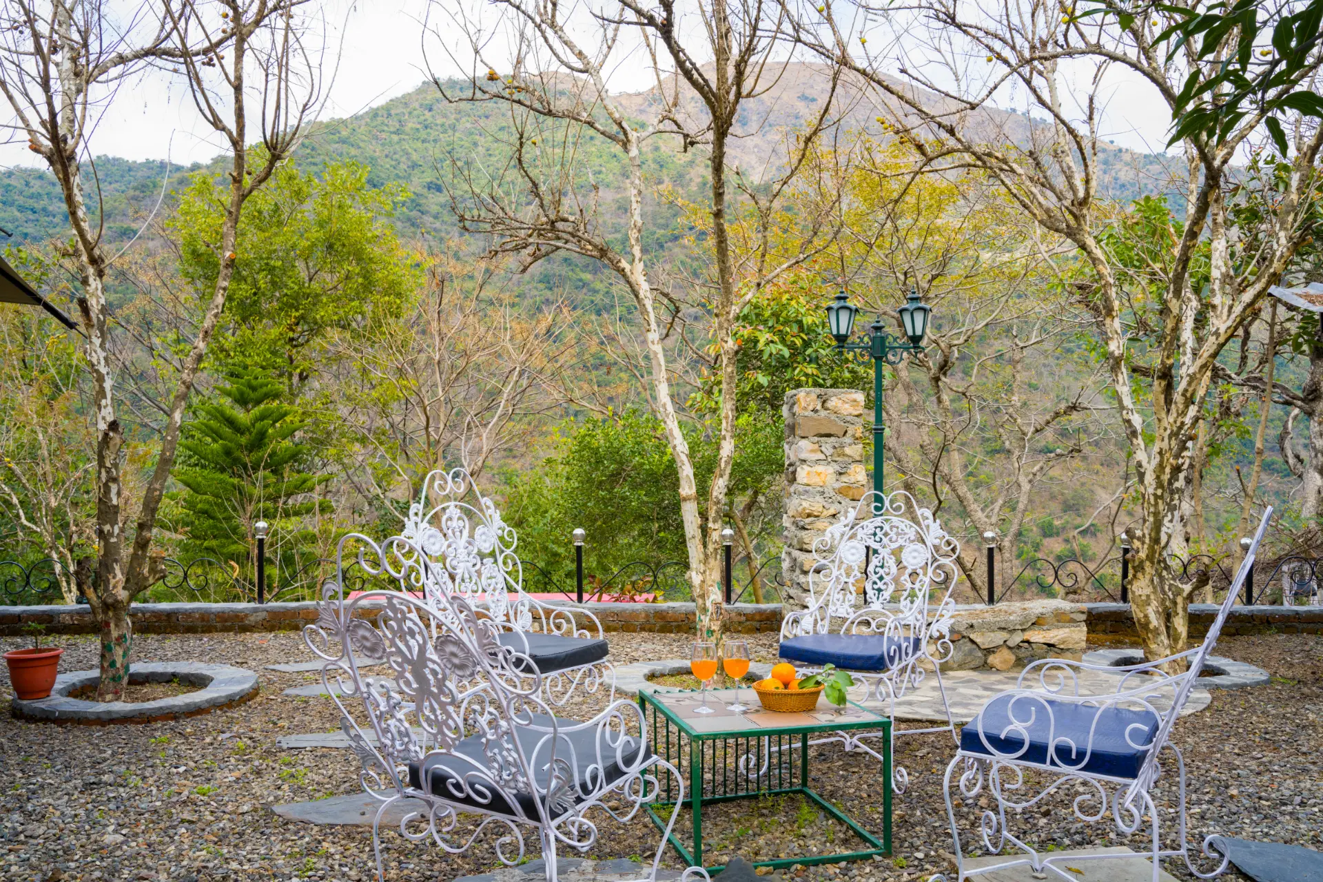 Zephyr Classic Cottage, Mussoorie - Lounge area