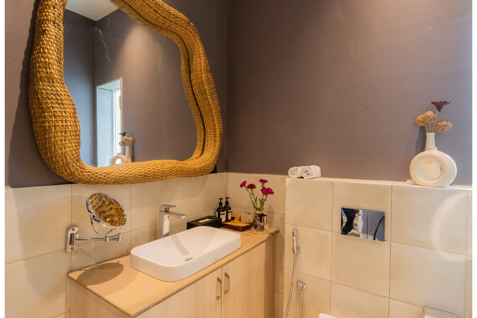Powder room