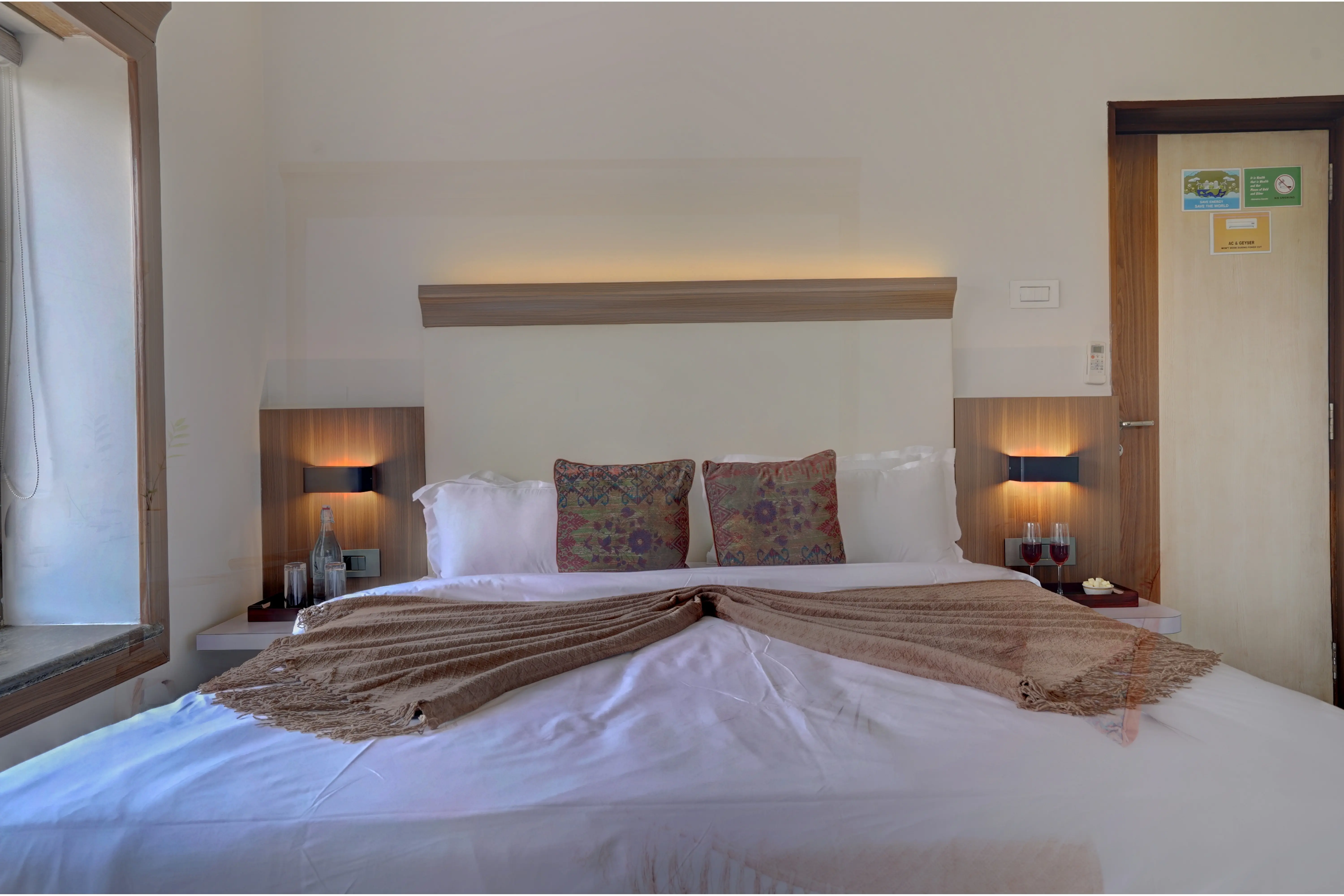 Adarsh Villa 1, Lonavala, Bedroom 1
