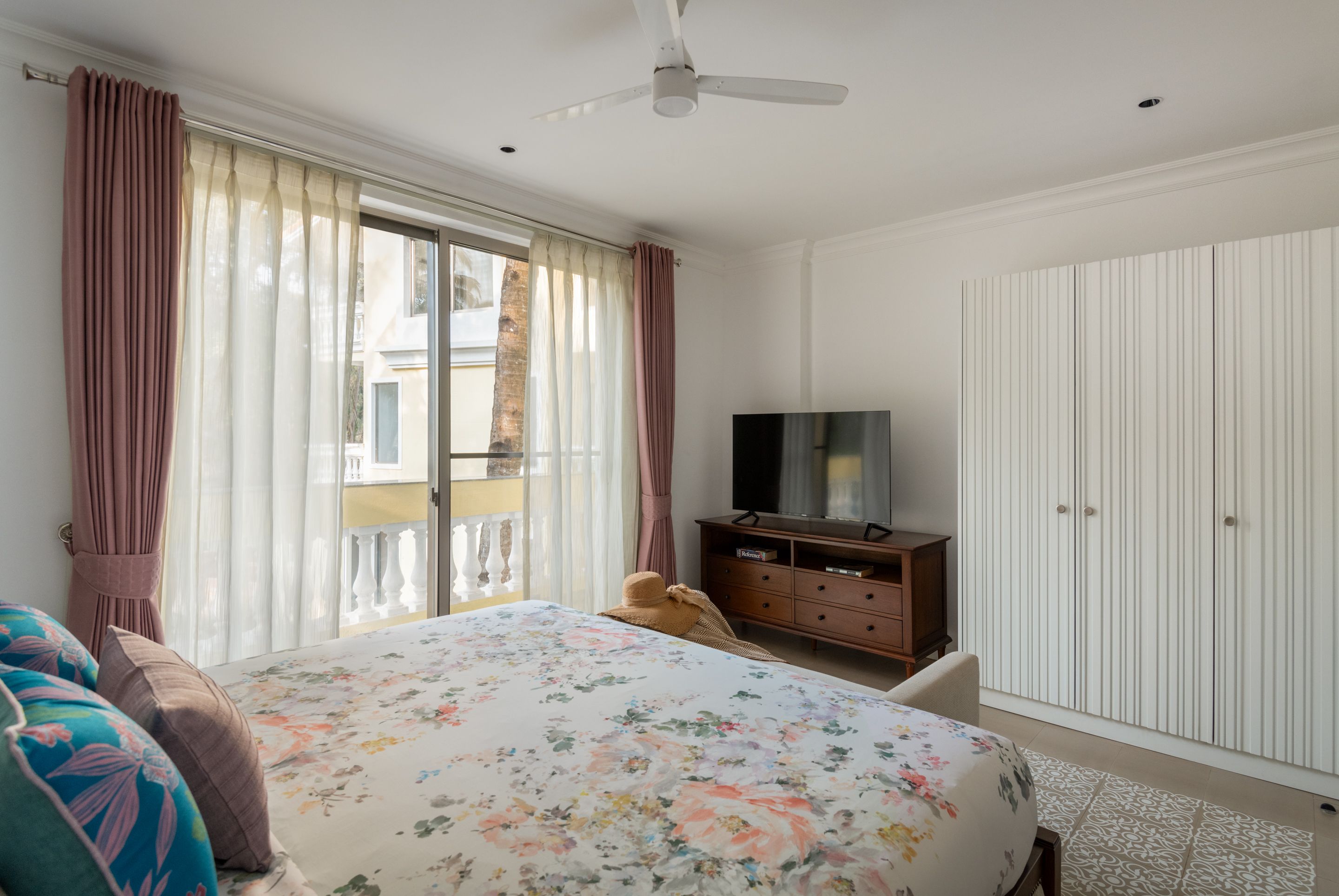 Bathroom_Kensho Hibiscus_South_Goa