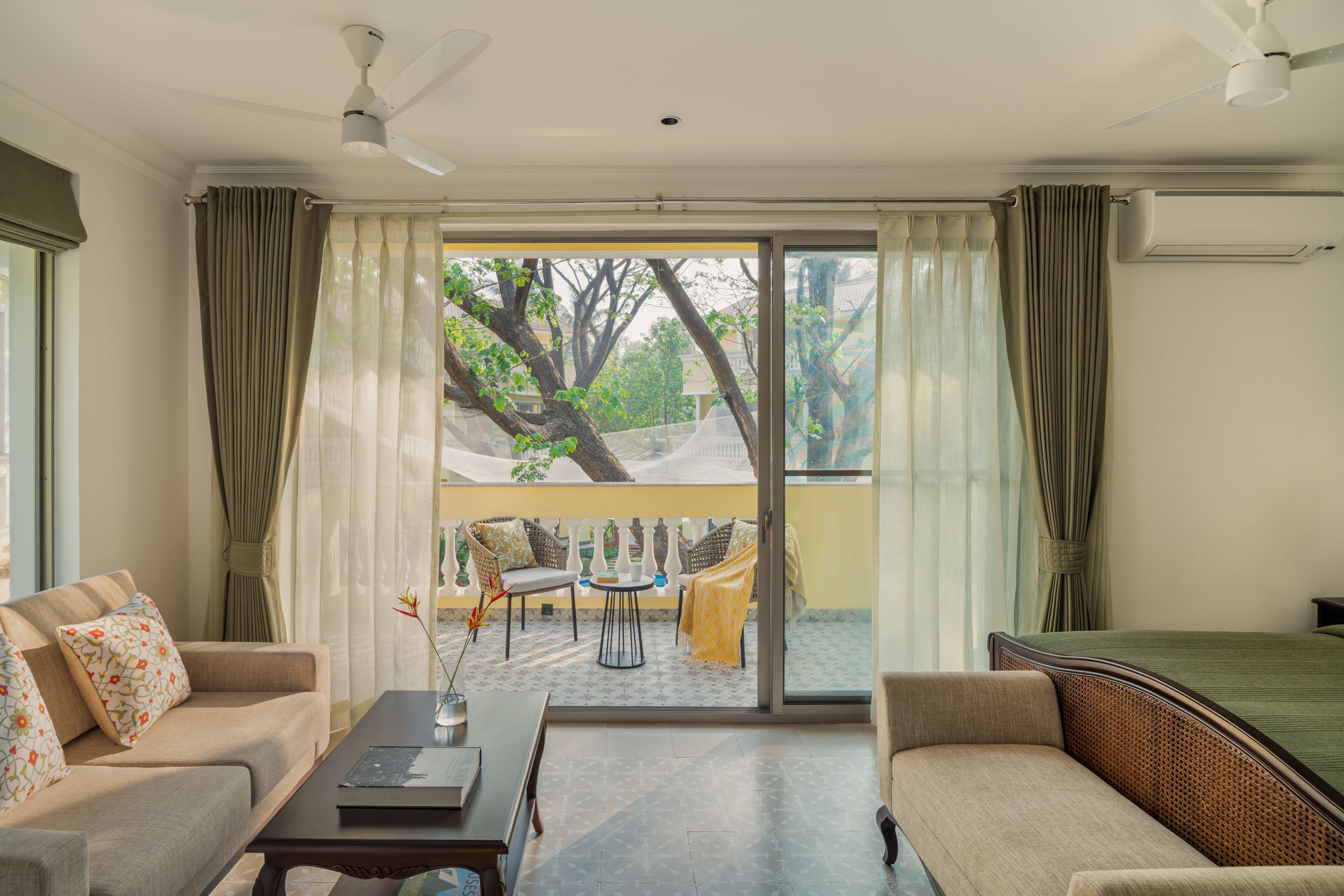 Bedroom 1_Kensho Hibiscus_South_Goa