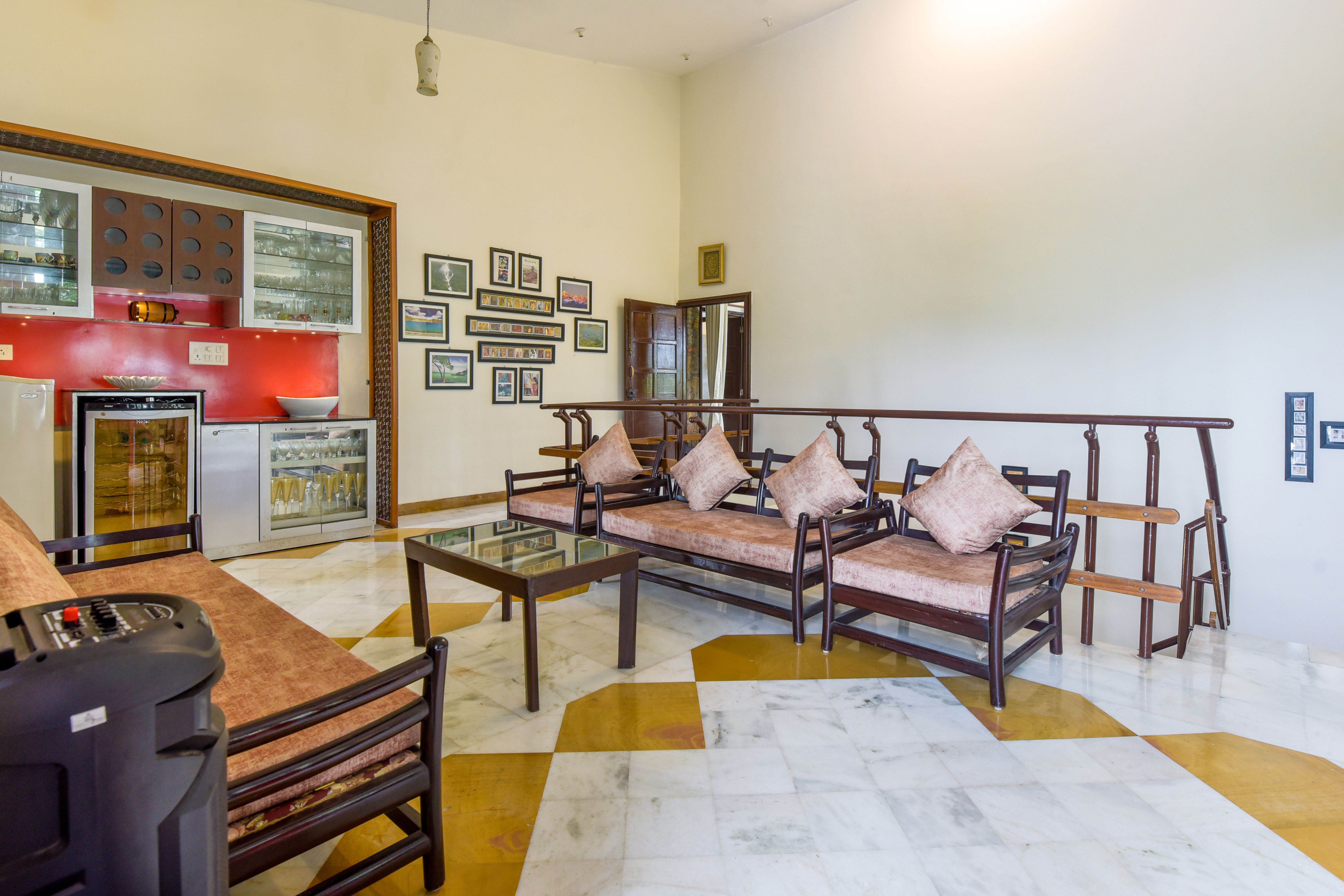 Lounge area