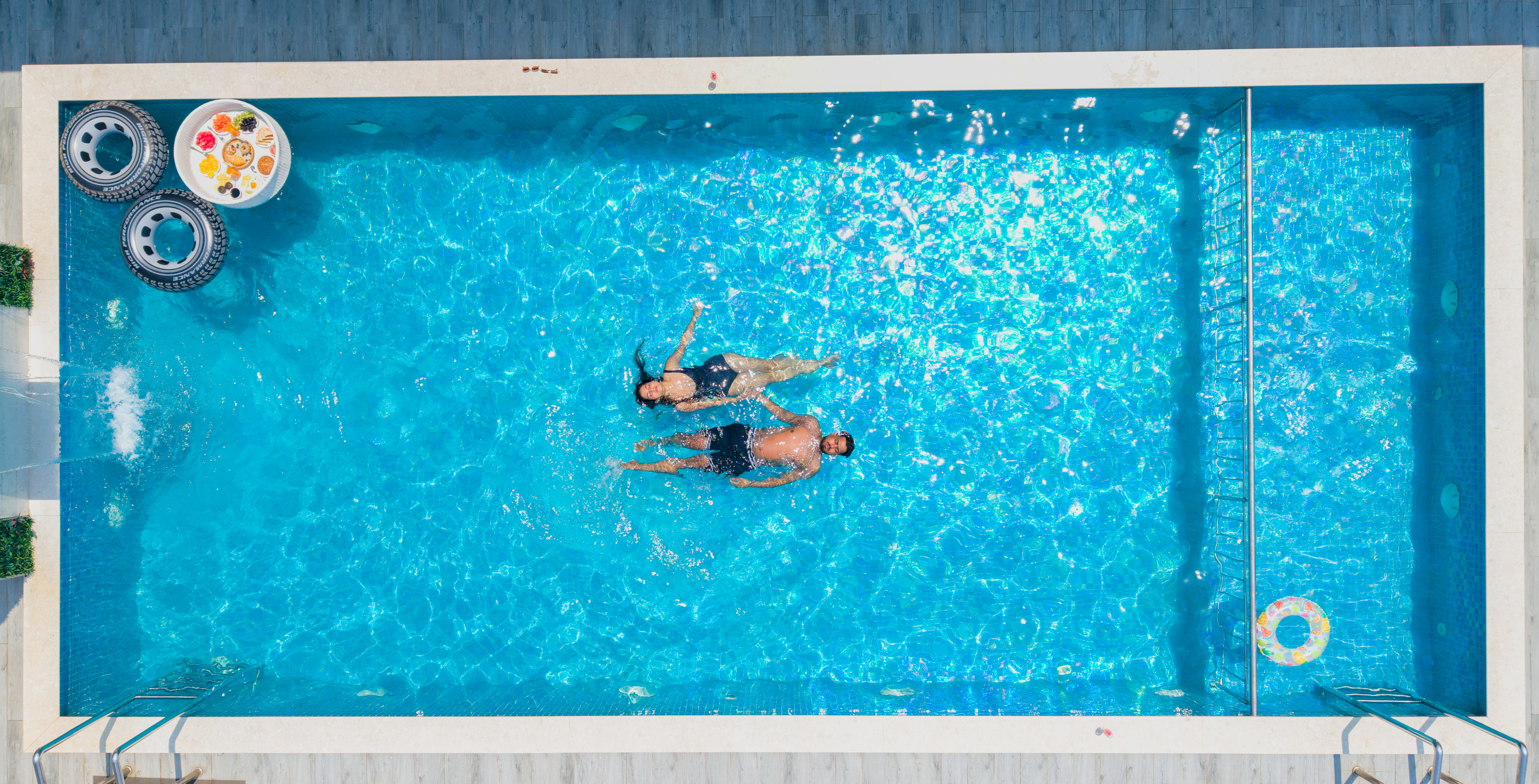 Pool experience shot