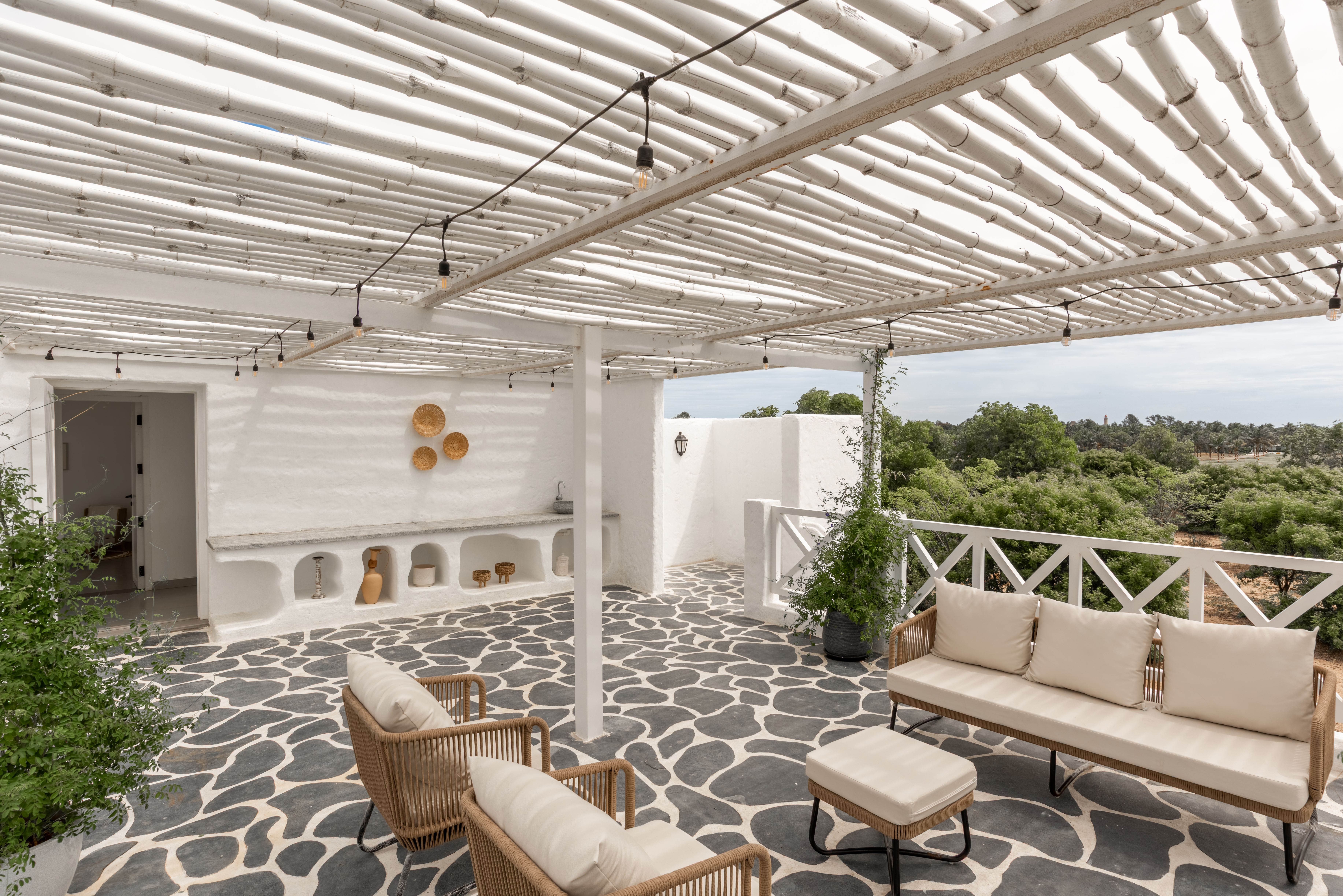 Greek Style 2-BHK Villa with Private Swimming Pool, Water Slide, Garden, Open Shower, Jacuzzi, Bathtub & Beach Views — photo 26