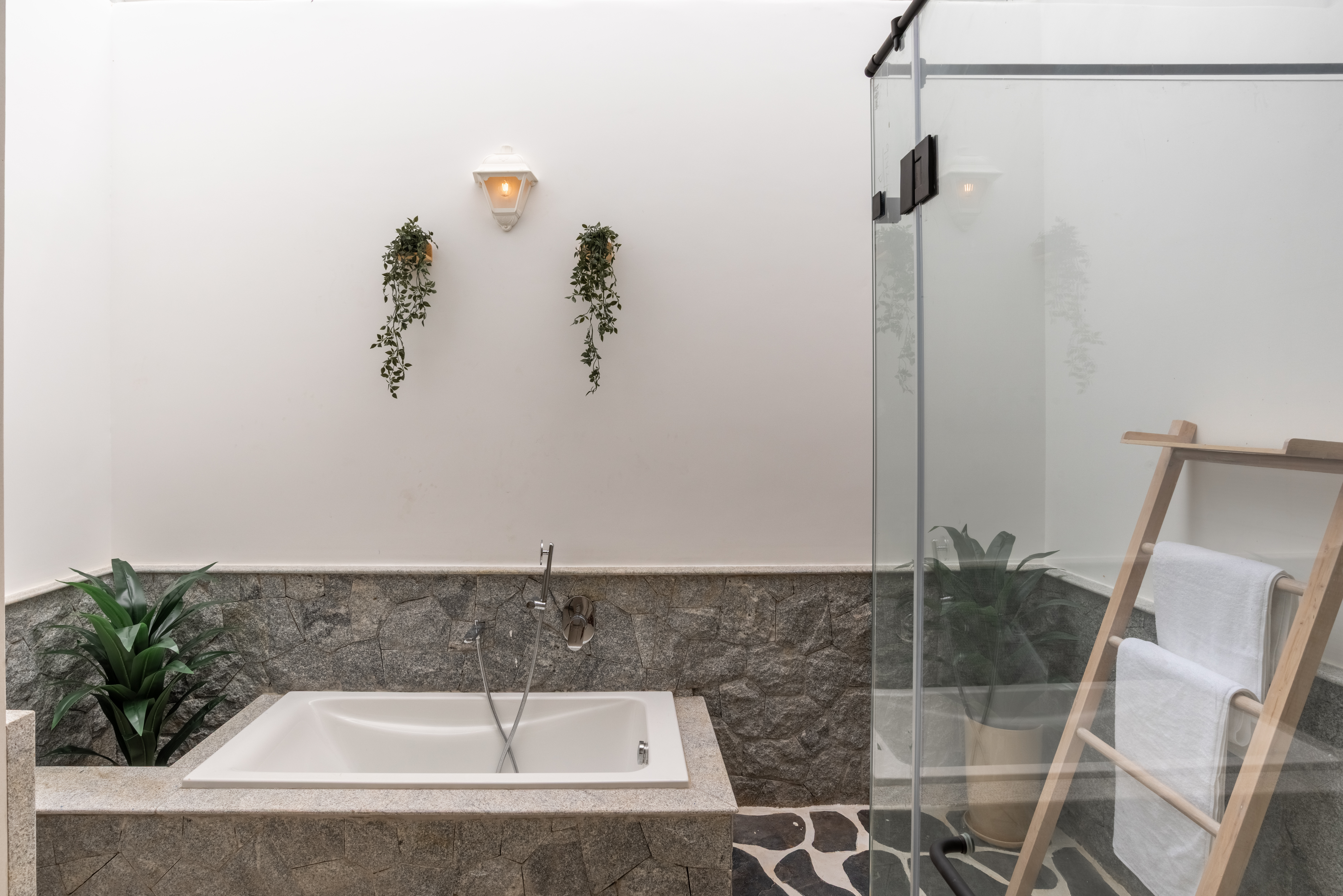 Greek Style 2-BHK Villa with Private Swimming Pool, Water Slide, Garden, Open Shower, Jacuzzi, Bathtub & Beach Views — photo 19