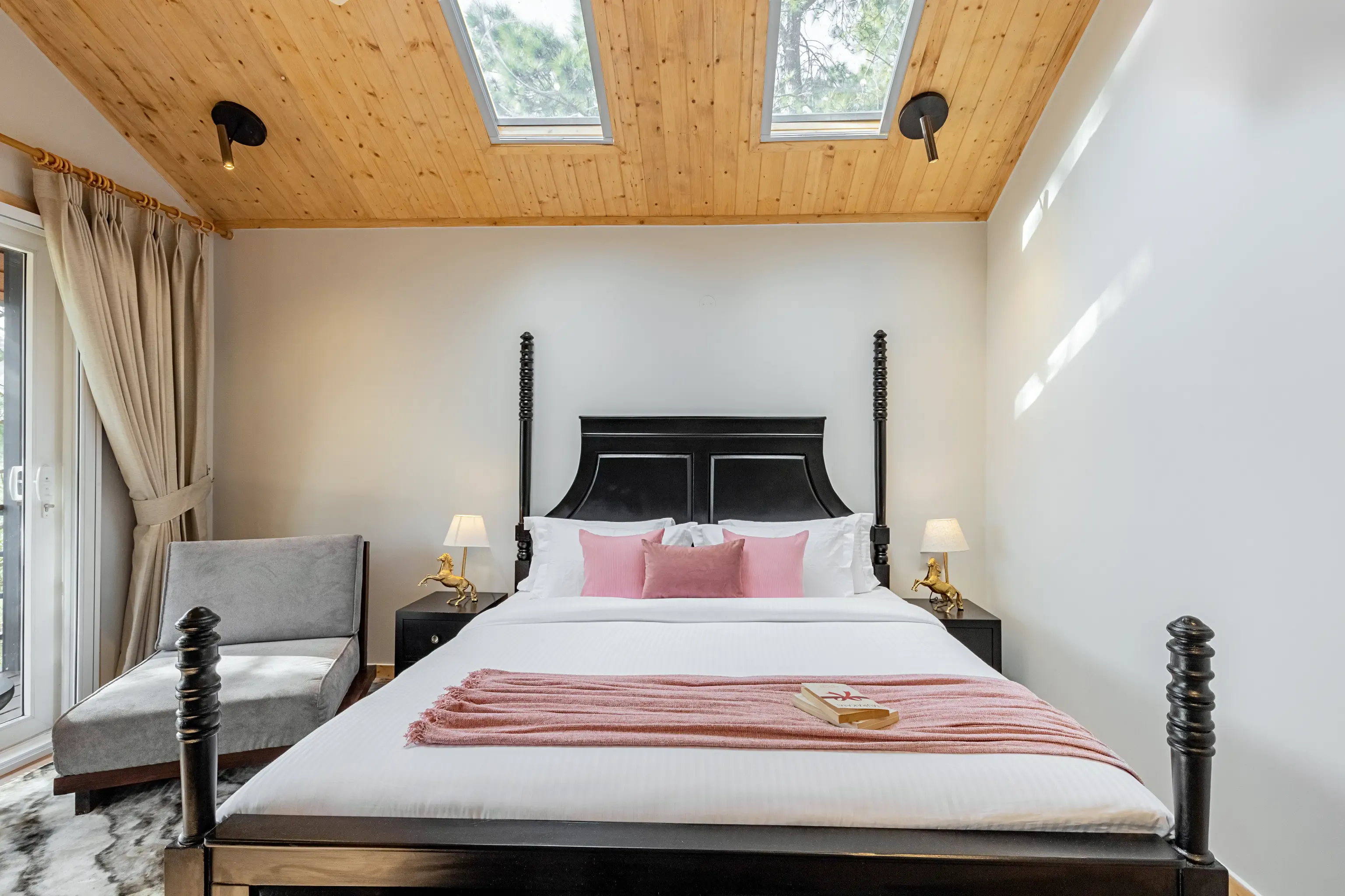 Sirmour Baag Rose, Kasauli - Bedroom 