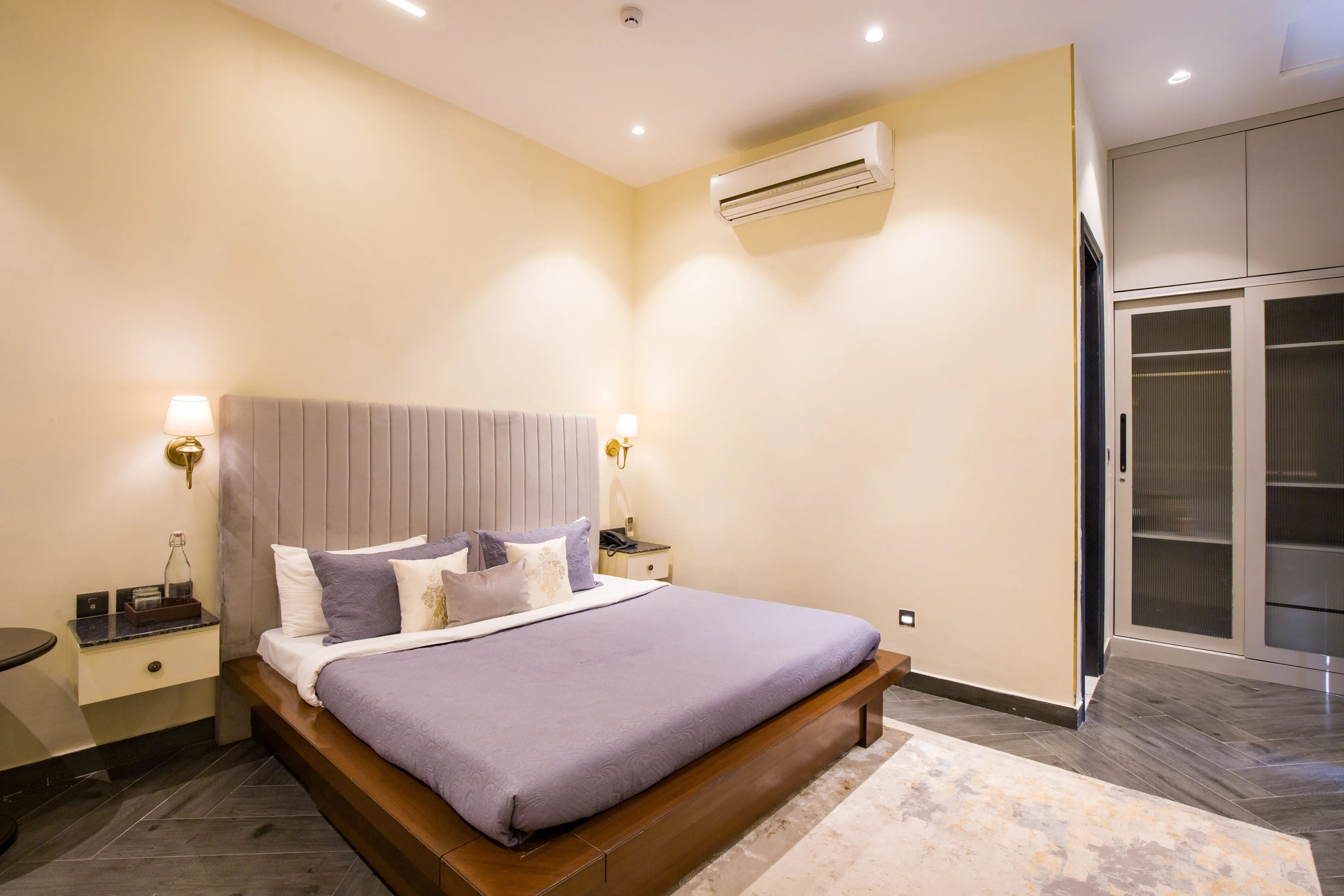 Ibiza Farmhouse, Delhi - Bedroom 3