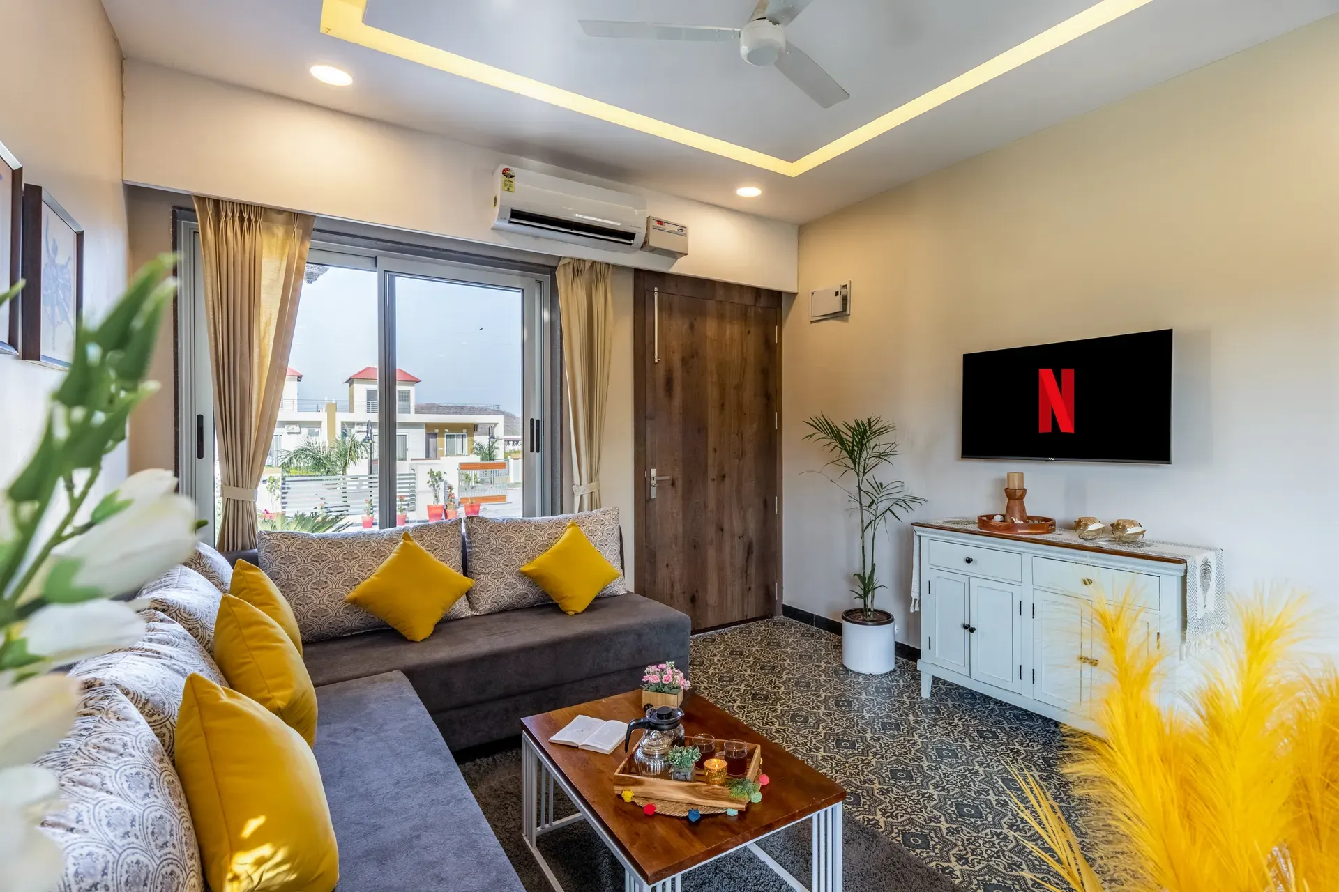 Heaven in Hills Kahili Villa, Udaipur - Living Room