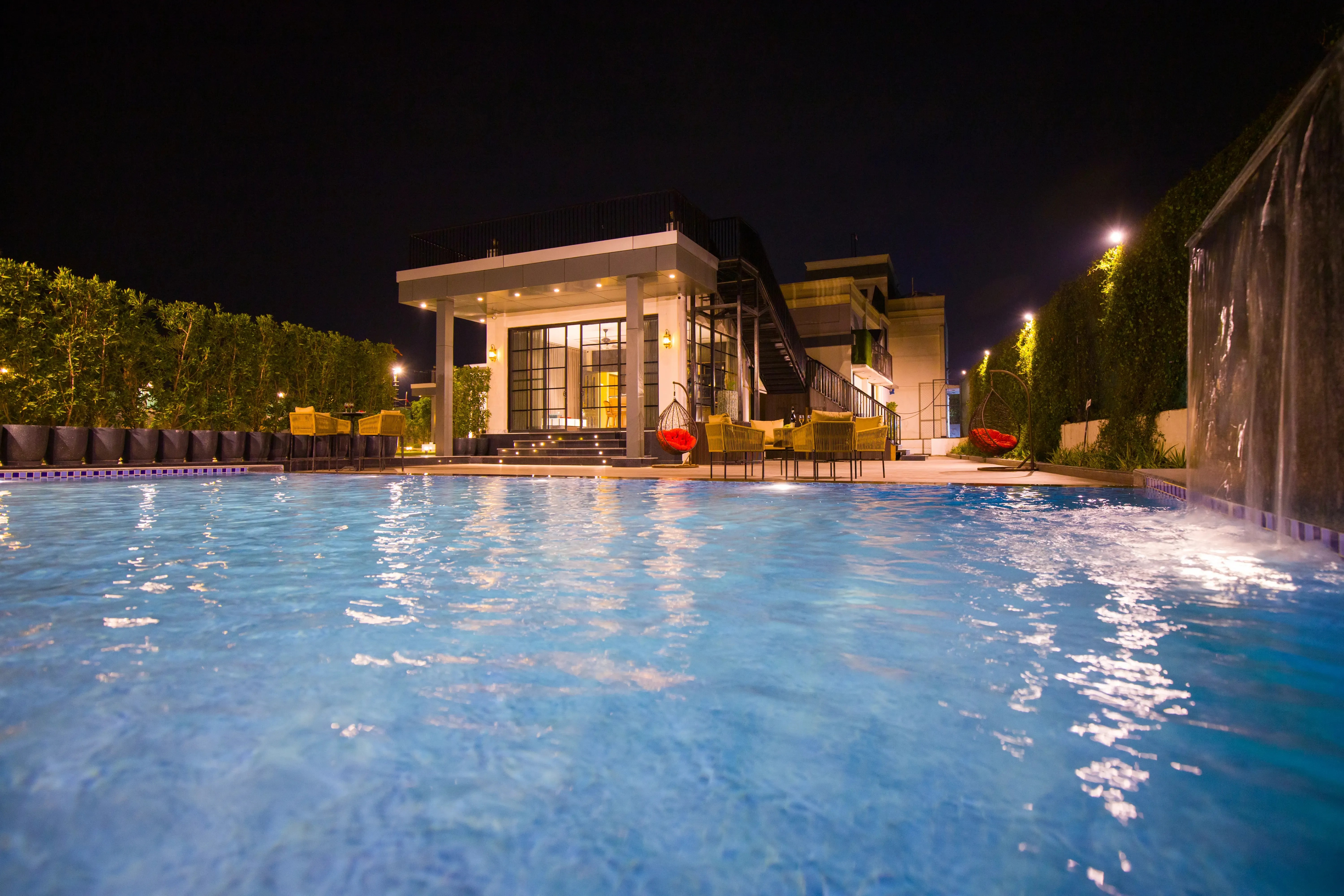 Ibiza Farmhouse, Delhi - Private pool