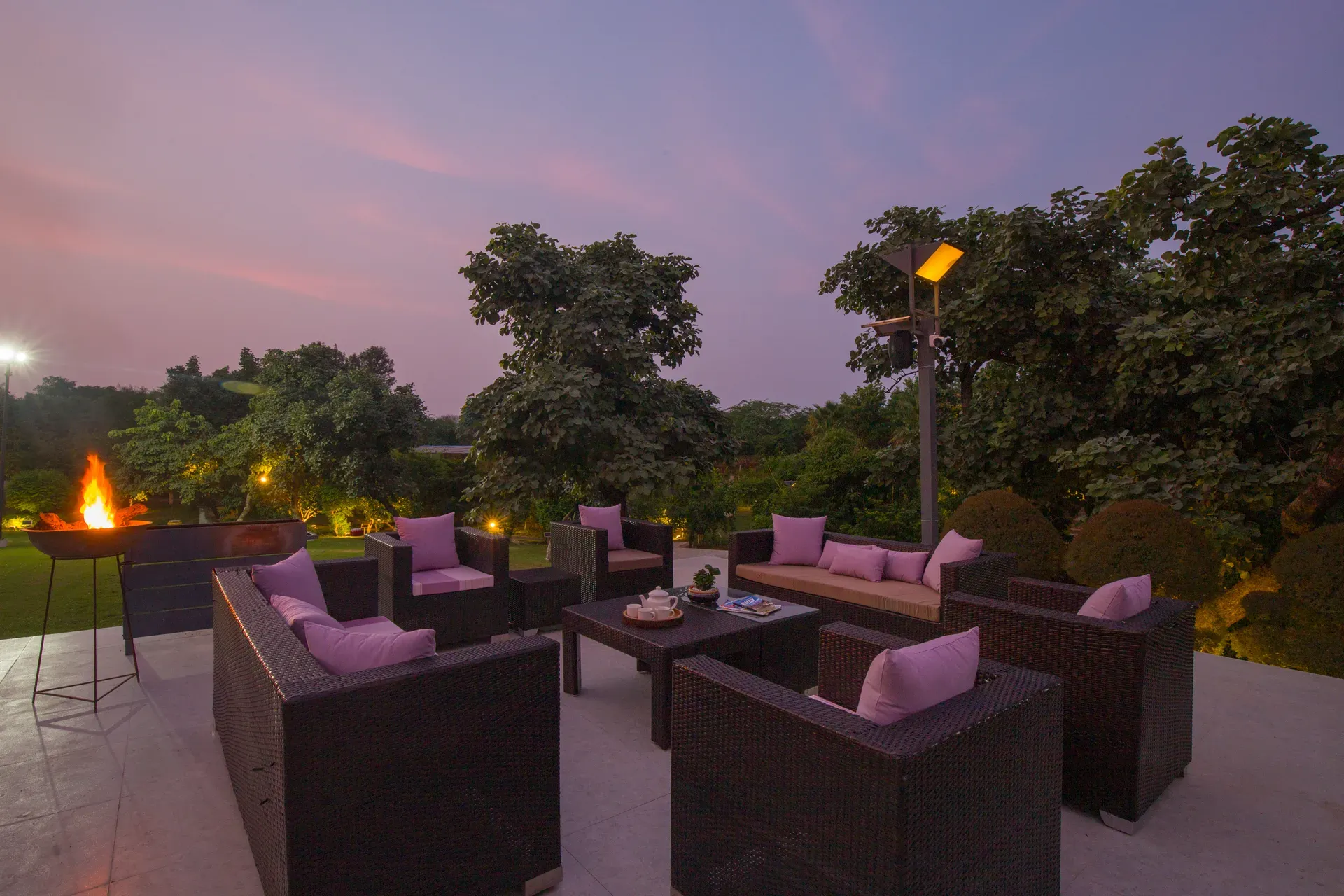 Kaimalgarh Farmstay | Pet–friendly 5-BHK Retreat With Pond, Private Pool, Gazebo & Garden