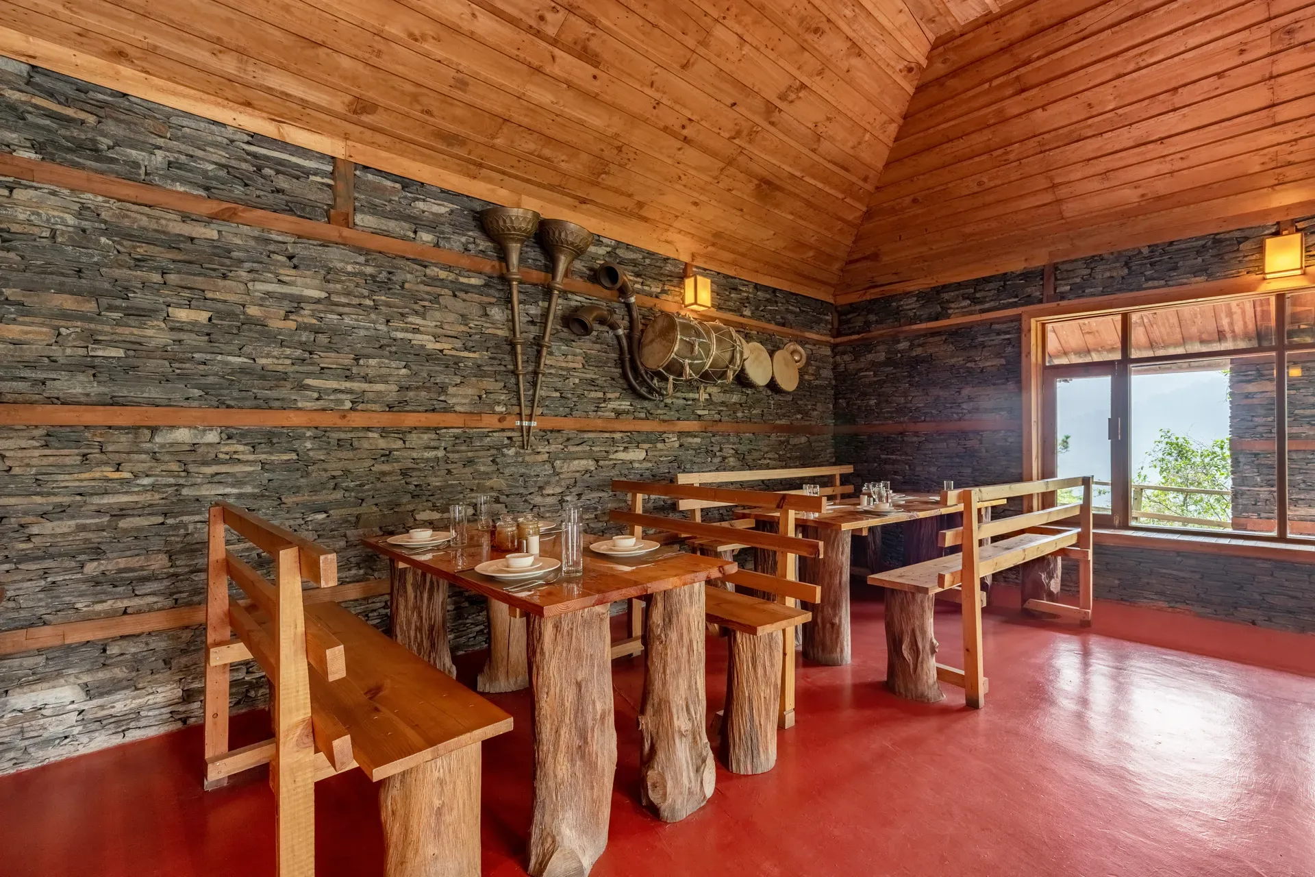 Suro Woodbine Chalet, Shimla - Restaurant 