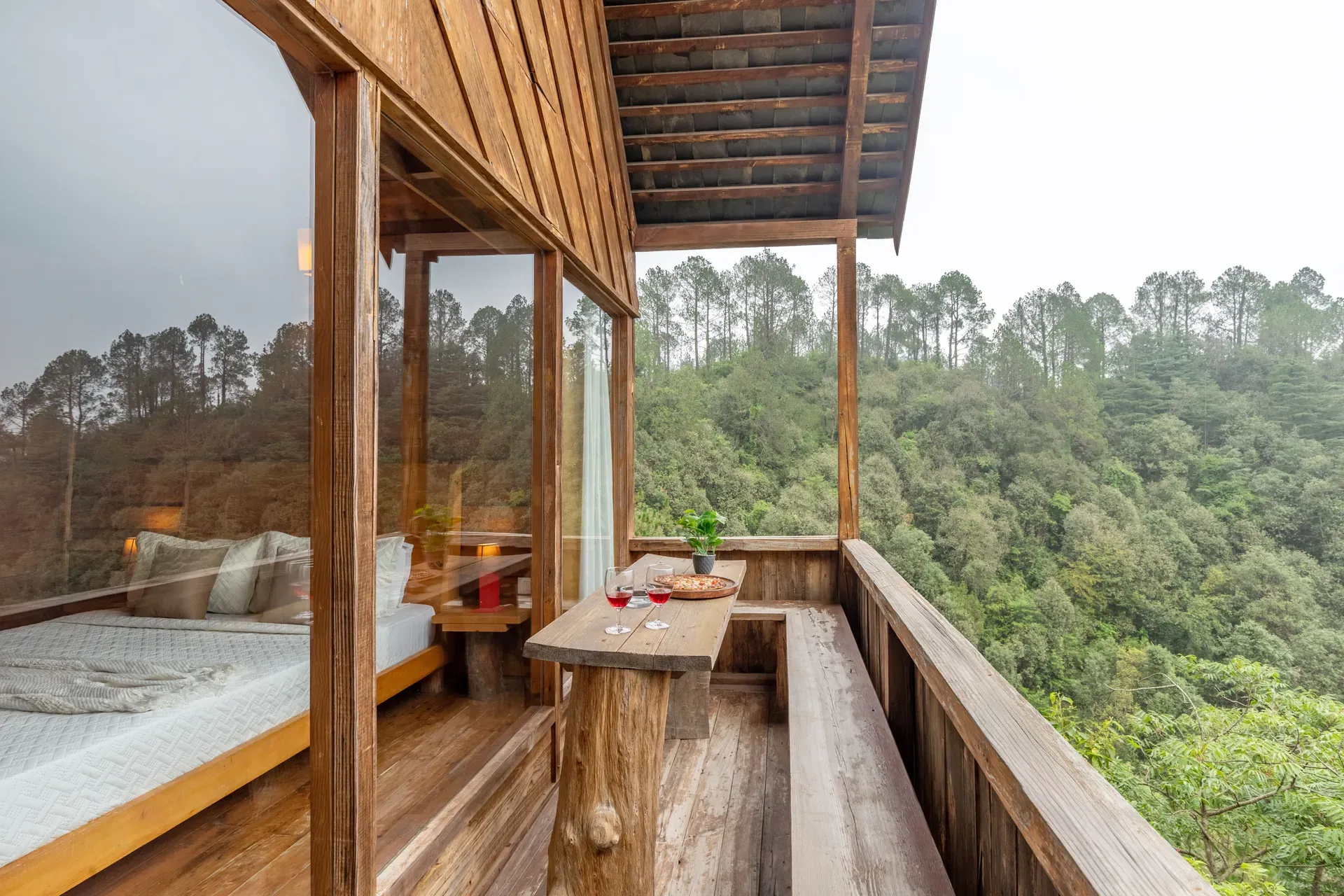 Suro Woodbine Chalet, Shimla - Balcony