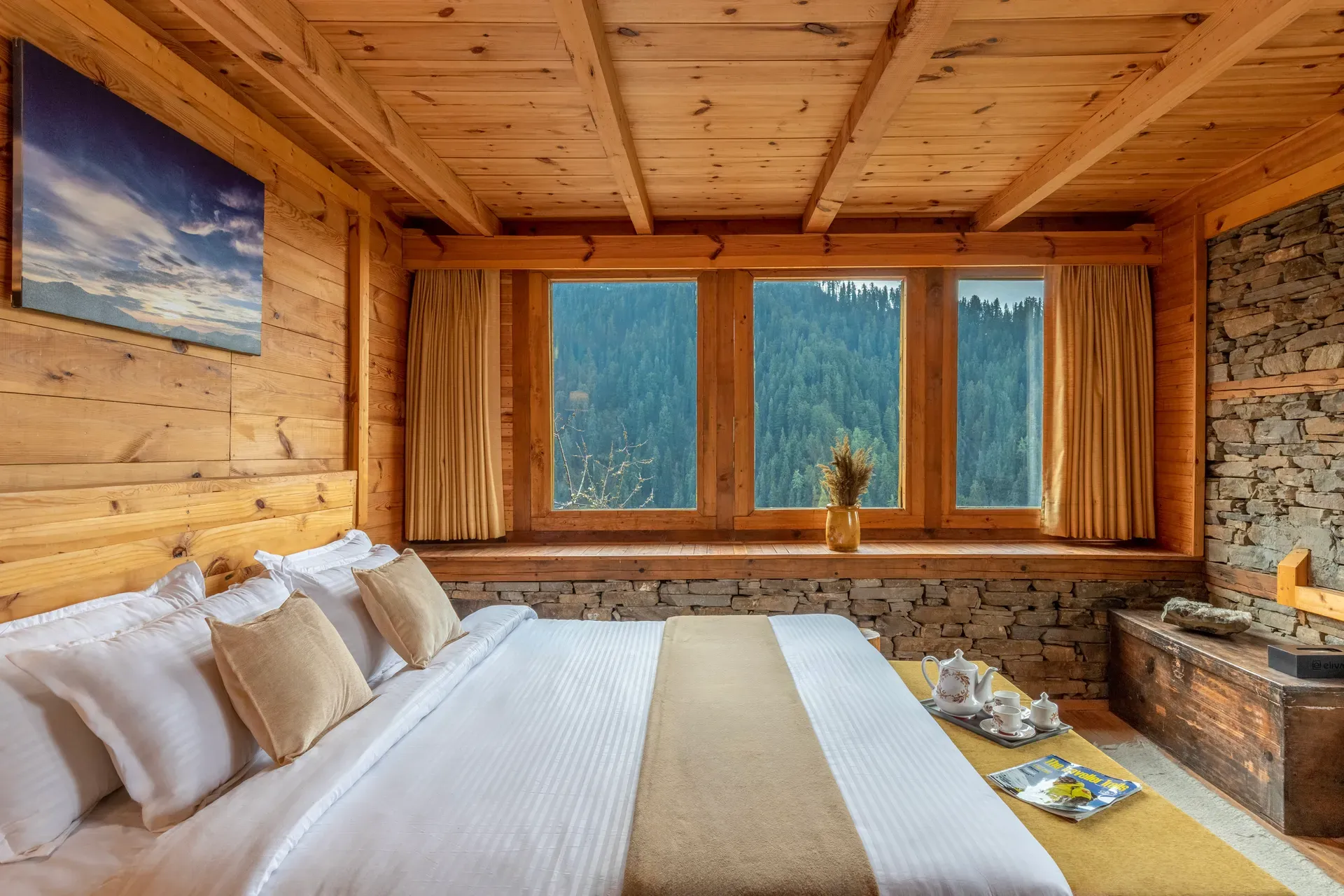 Skylounge Villa, Shimla - Bedroom