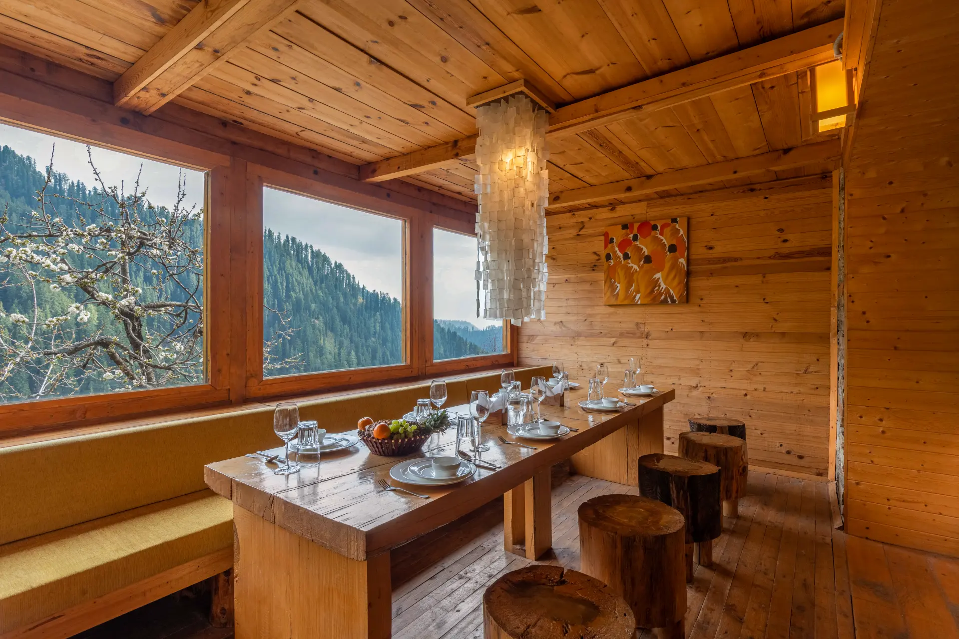 Dining area 1